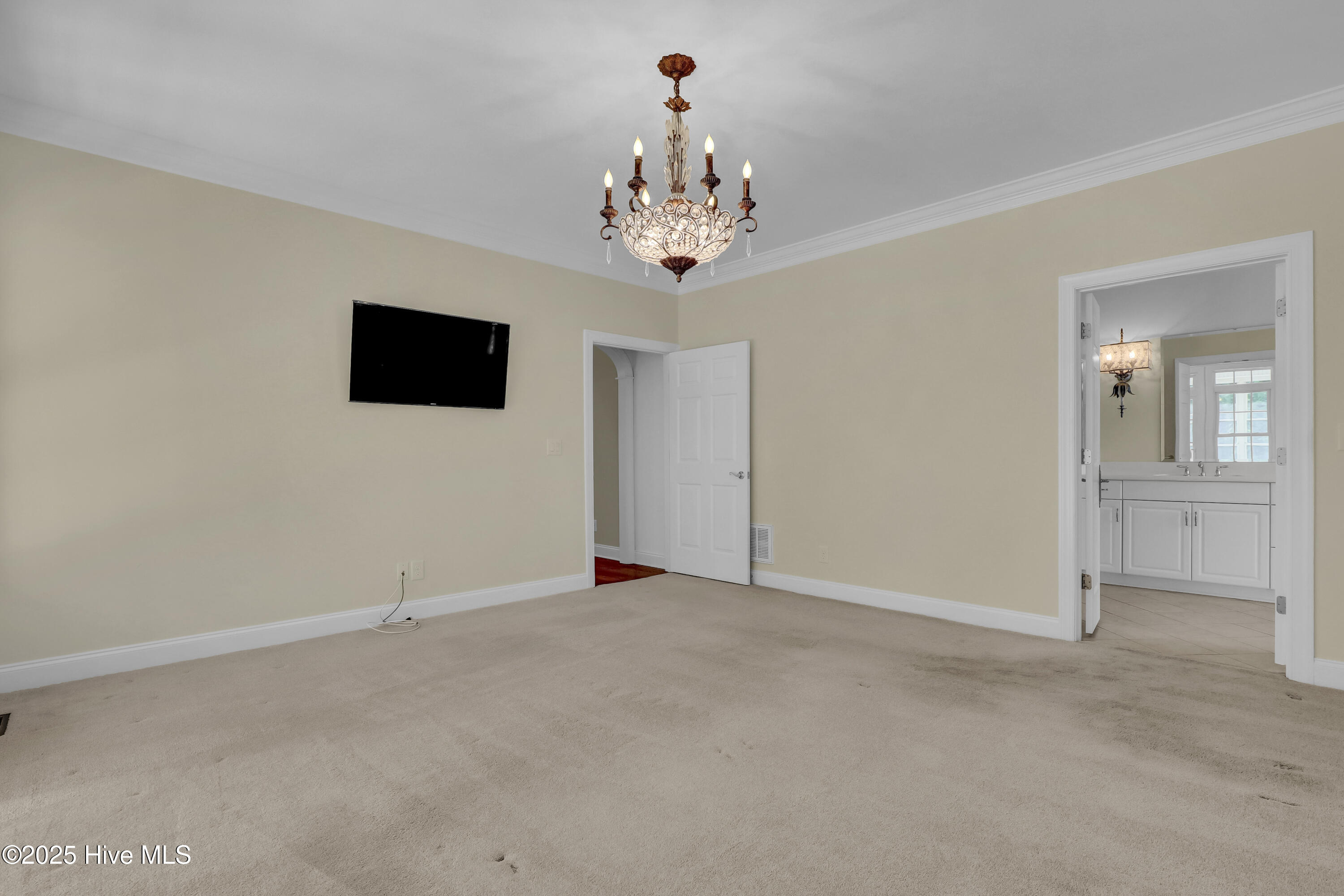 120 E High Bluff Drive Property Photo 16