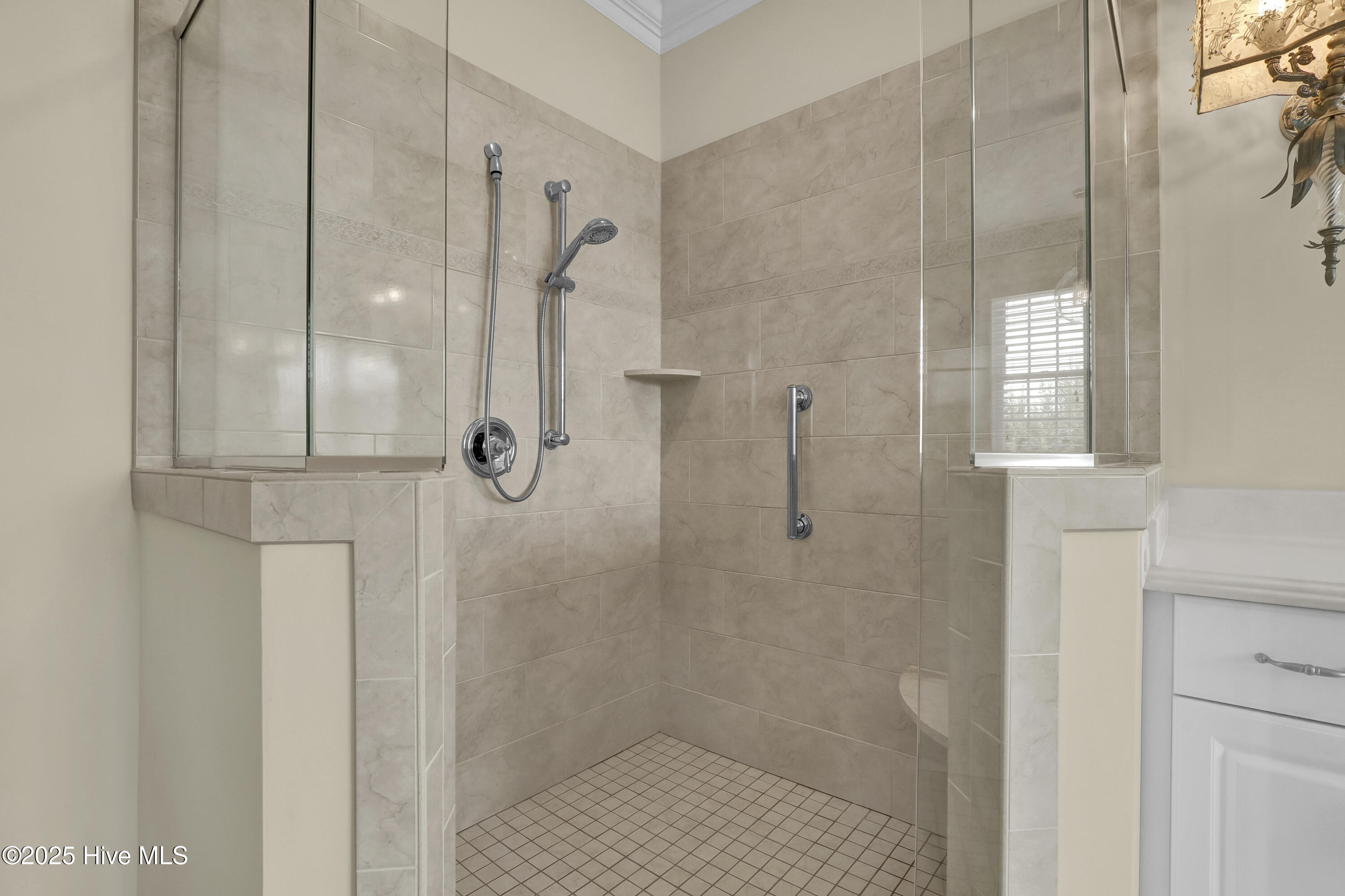 120 E High Bluff Drive Property Photo 19