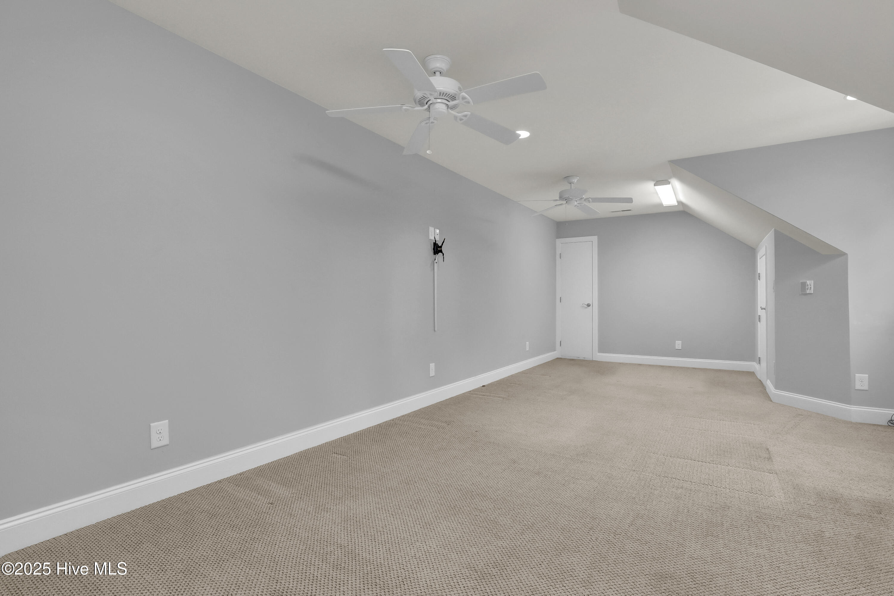 120 E High Bluff Drive Property Photo 37