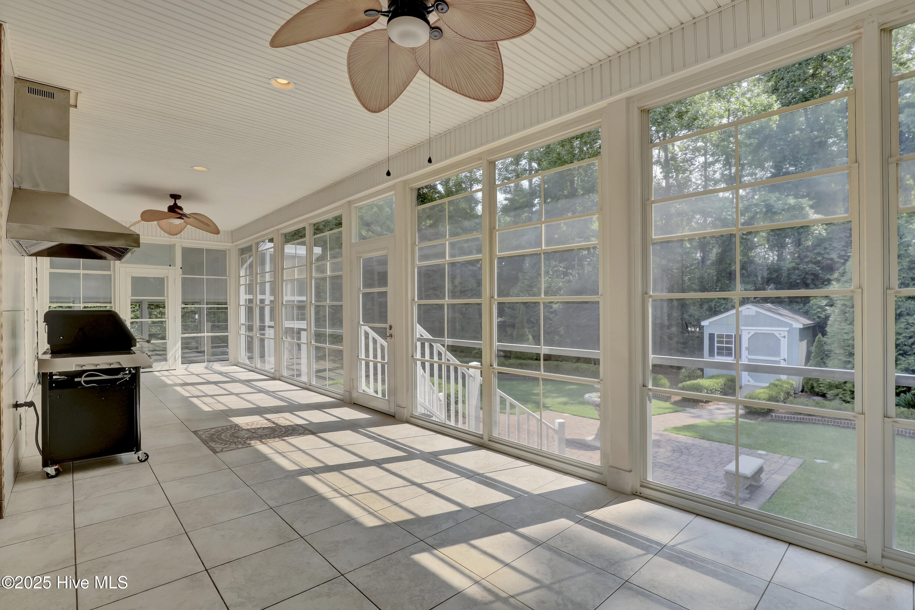 120 E High Bluff Drive Property Photo 40