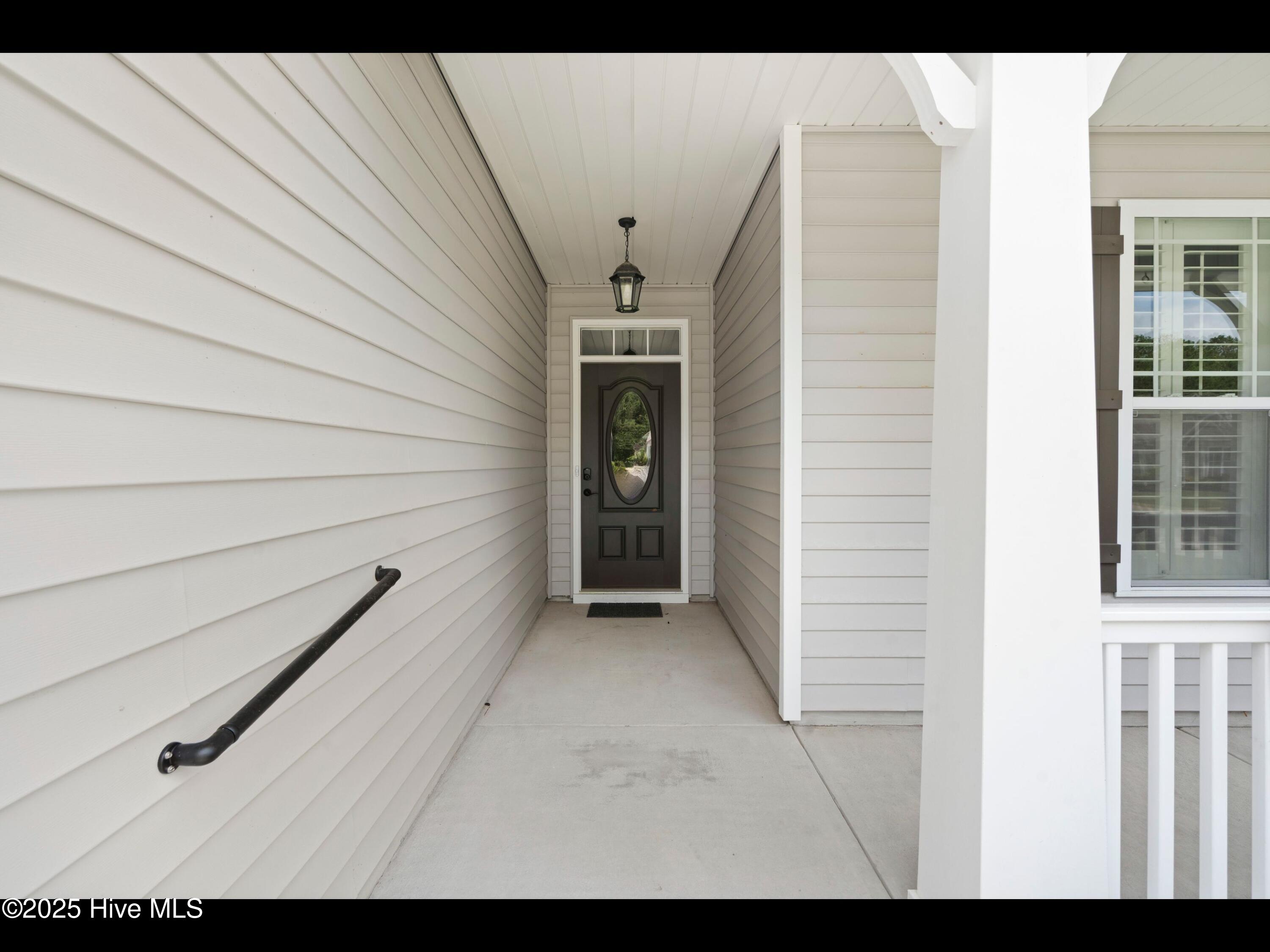 7024 Bonaventure Street Property Photo 6