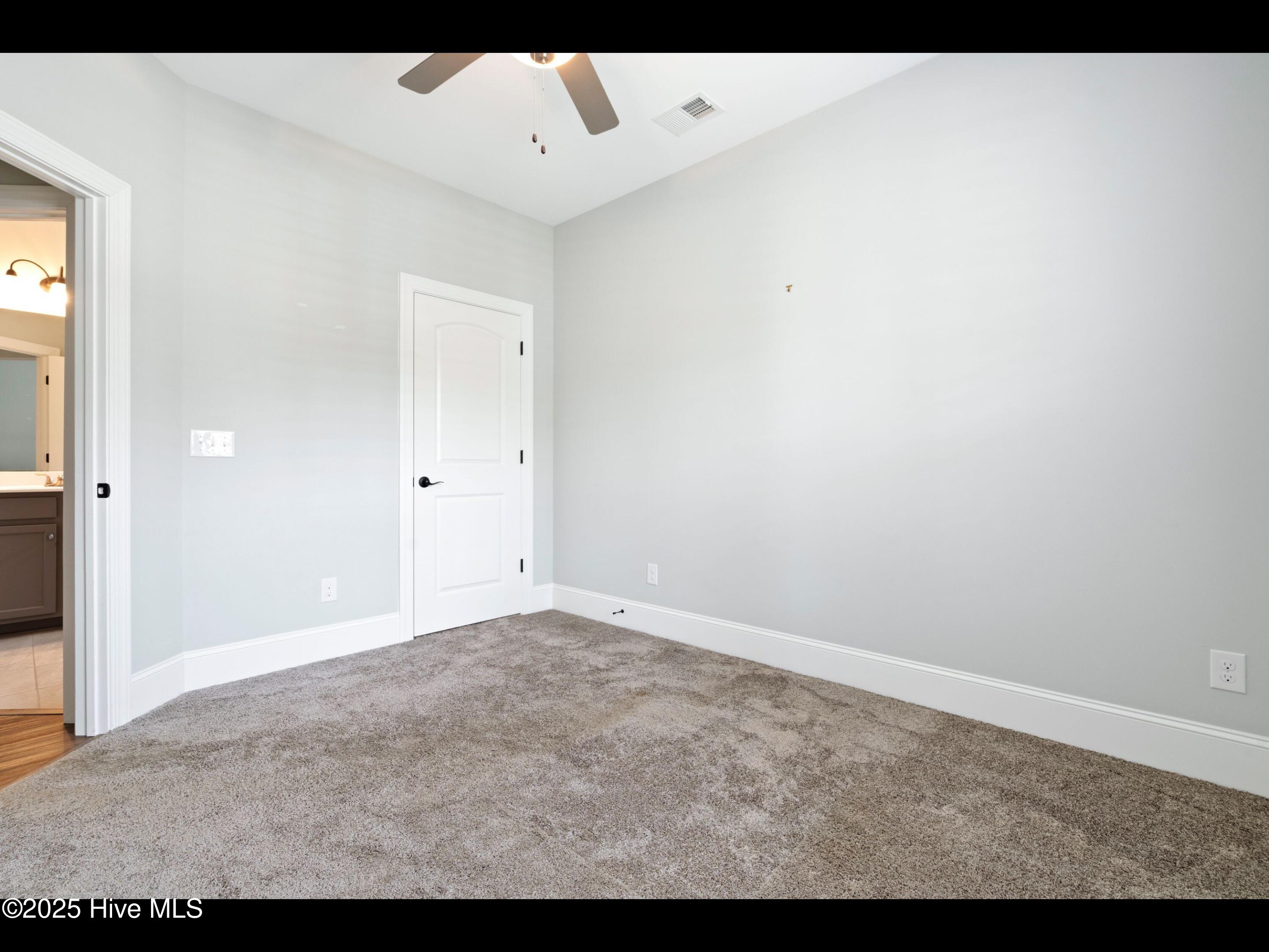 7024 Bonaventure Street Property Photo 23