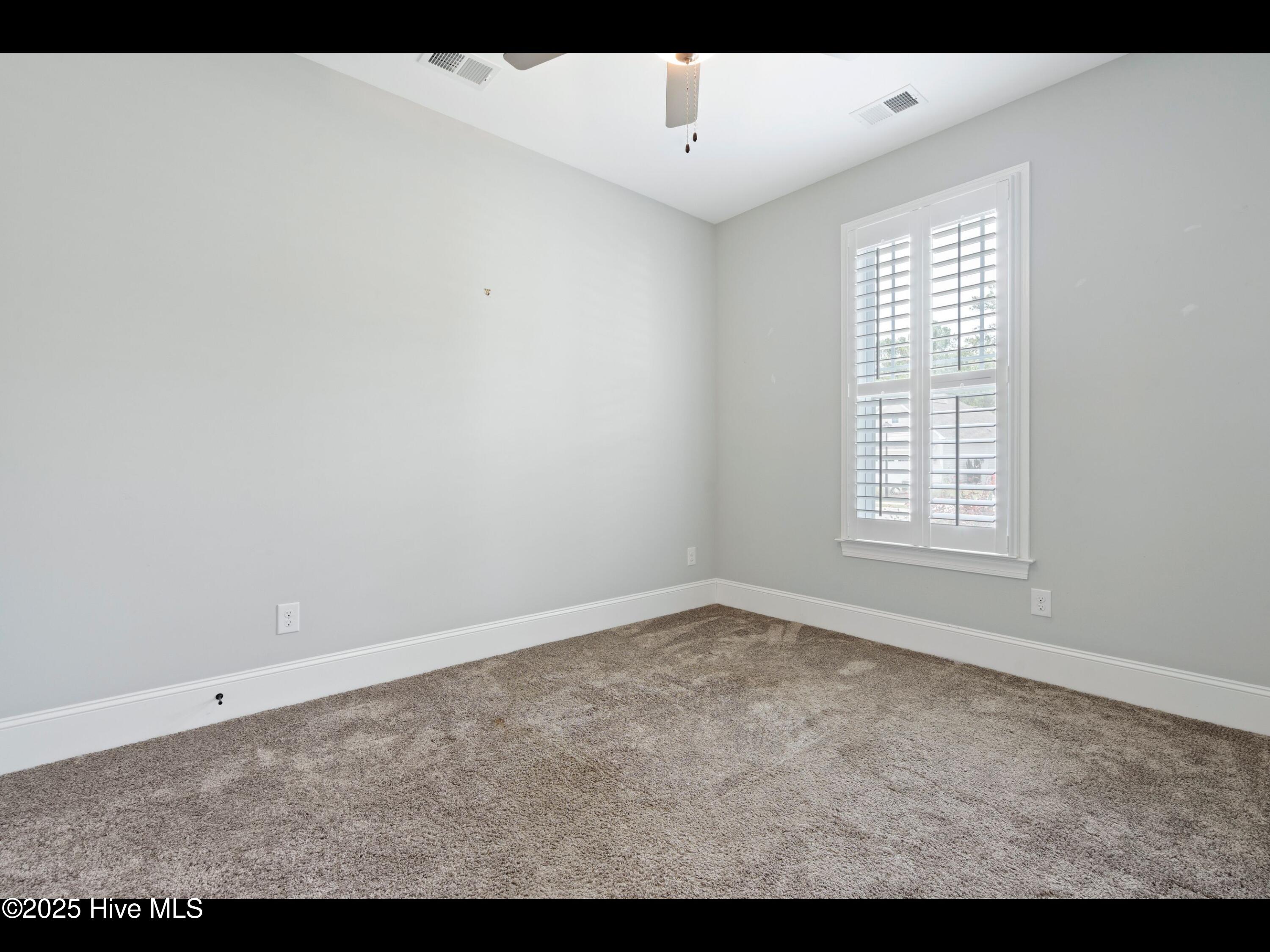 7024 Bonaventure Street Property Photo 24