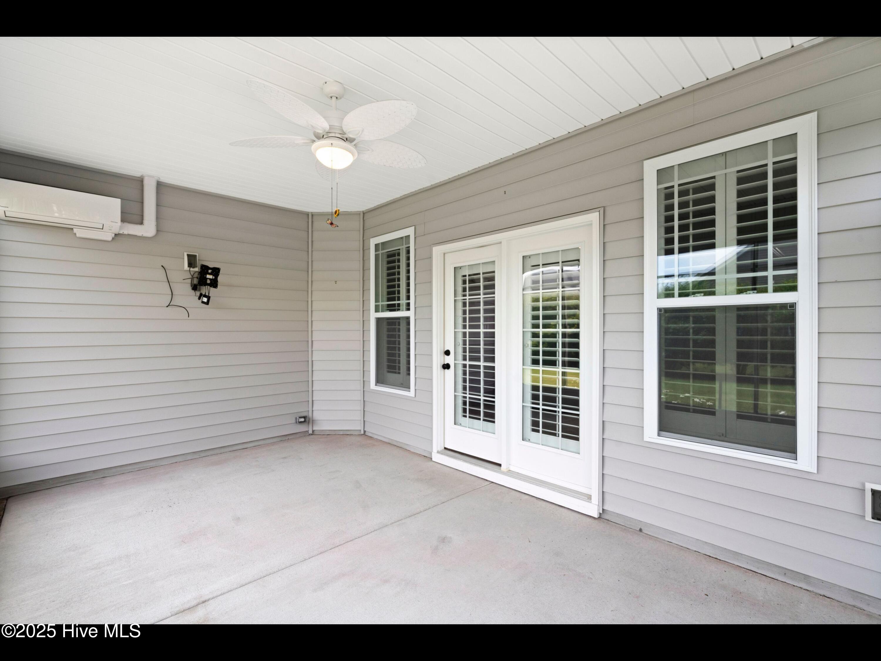 7024 Bonaventure Street Property Photo 36