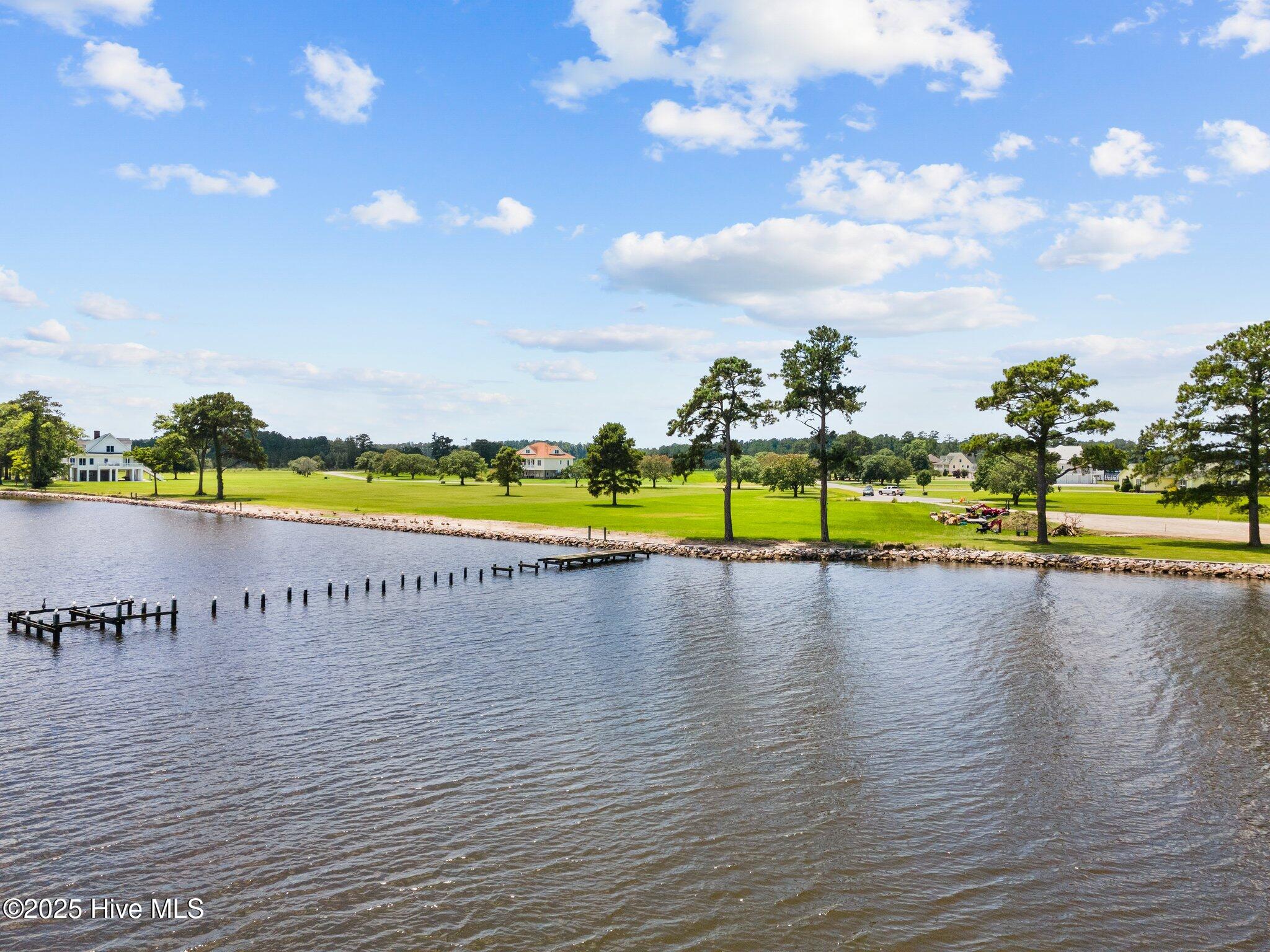 42 River Drive Property Photo 15