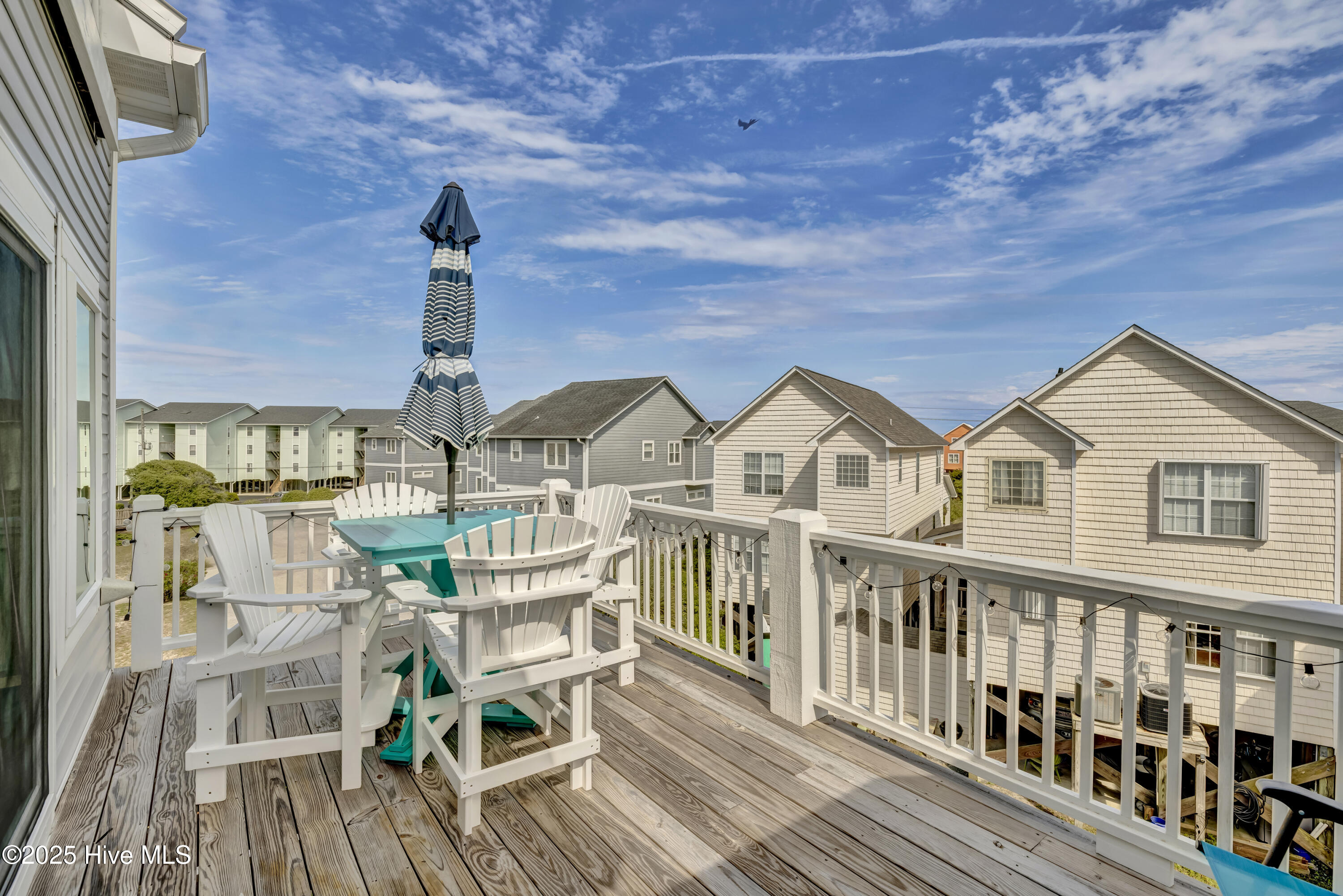 1115 Sapphire Avenue Property Photo 4