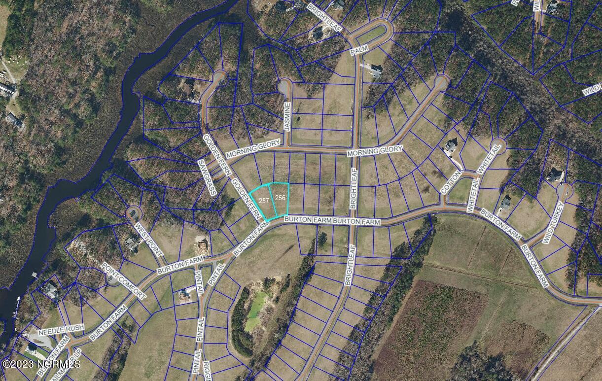 494 W Burton Farm Drive Property Photo 3