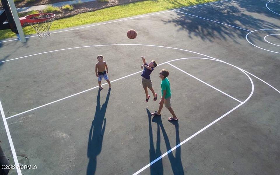 494 W Burton Farm Drive Property Photo 15