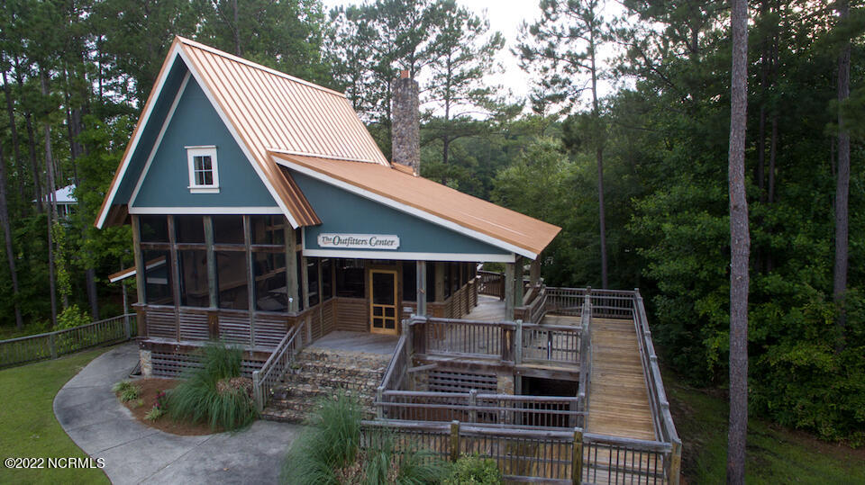 494 W Burton Farm Drive Property Photo 18