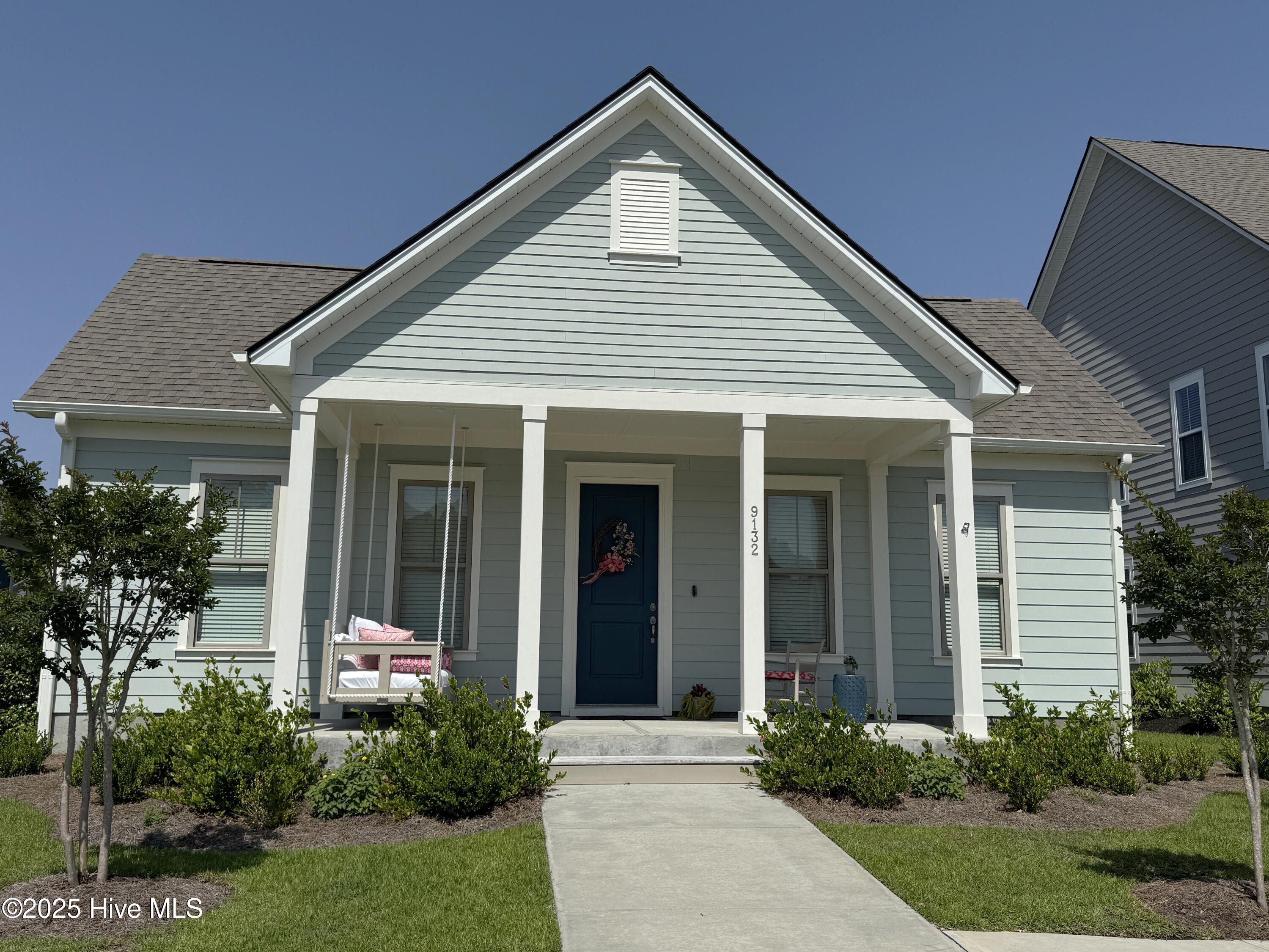 9132 Village Lake Drive Property Photo 1