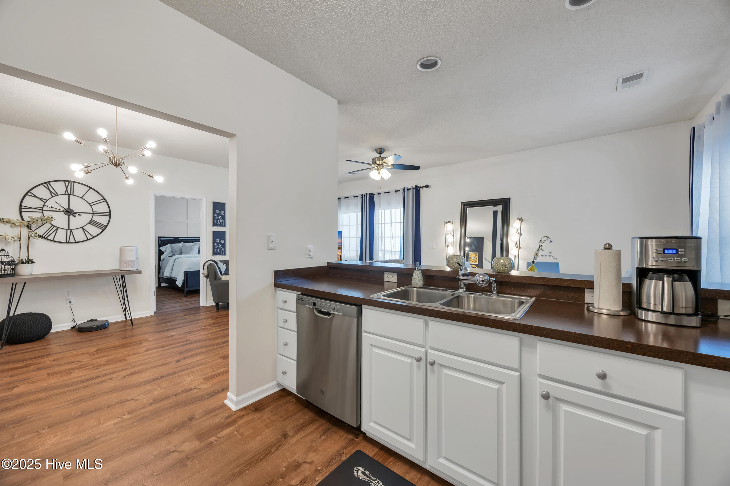 6309 Sweetwater Blvd Property Photo 7