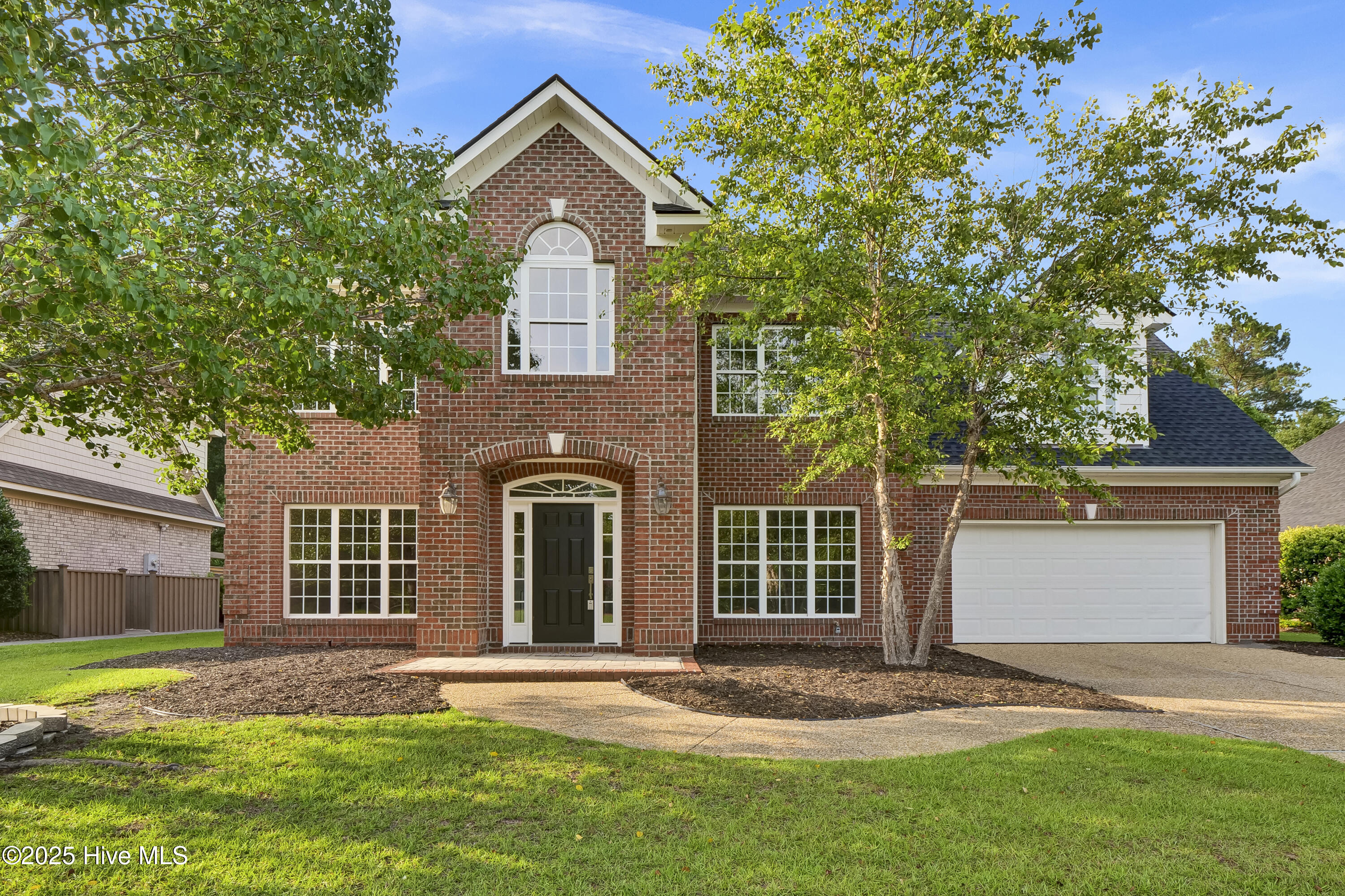1113 Foxbow Cove Property Photo 1