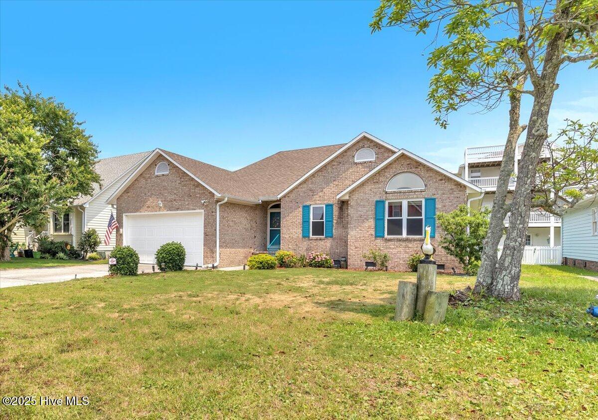 734 Sloop Pointe Lane Property Photo 3