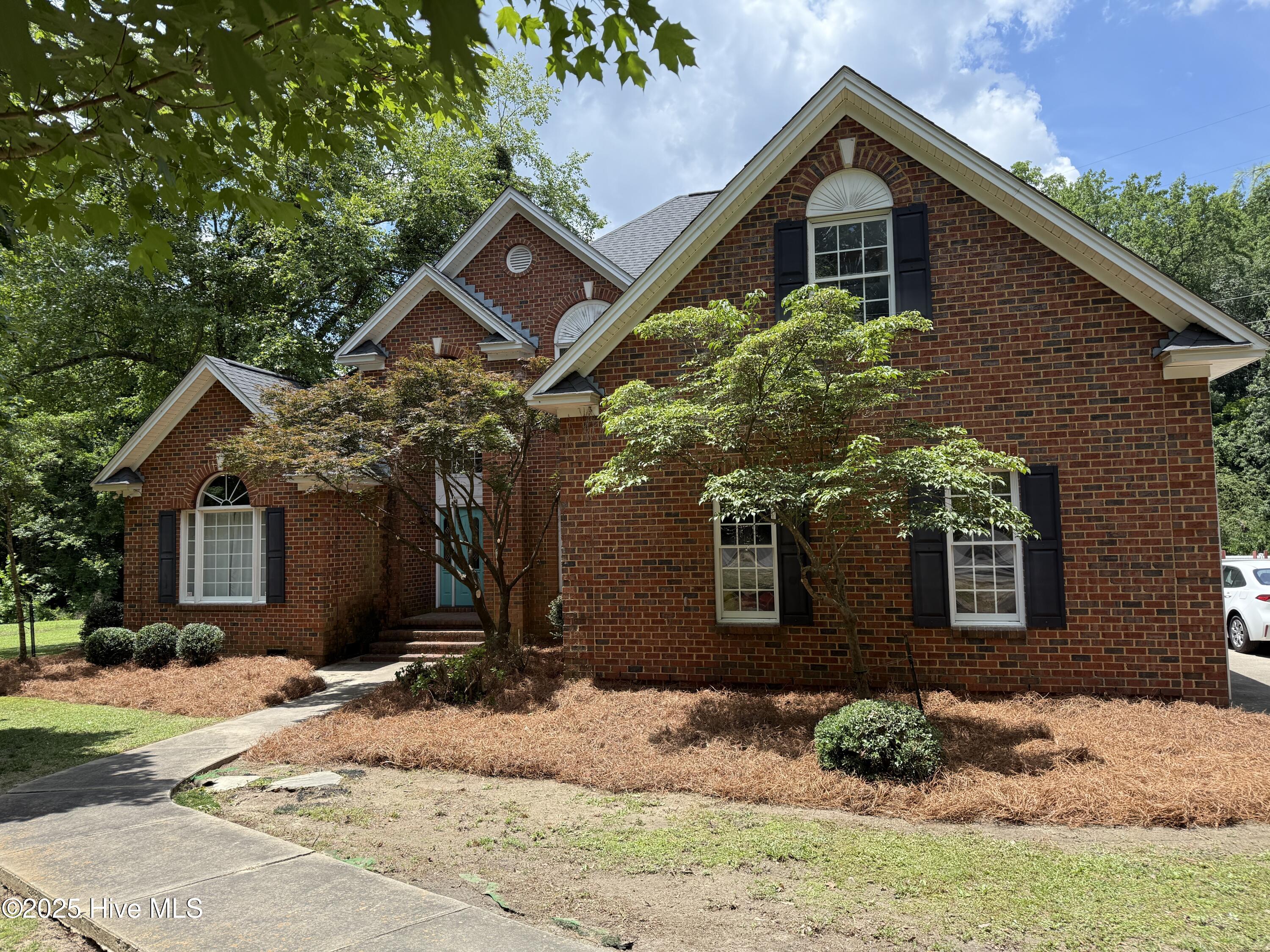 2602 Linden Lane Property Photo 1