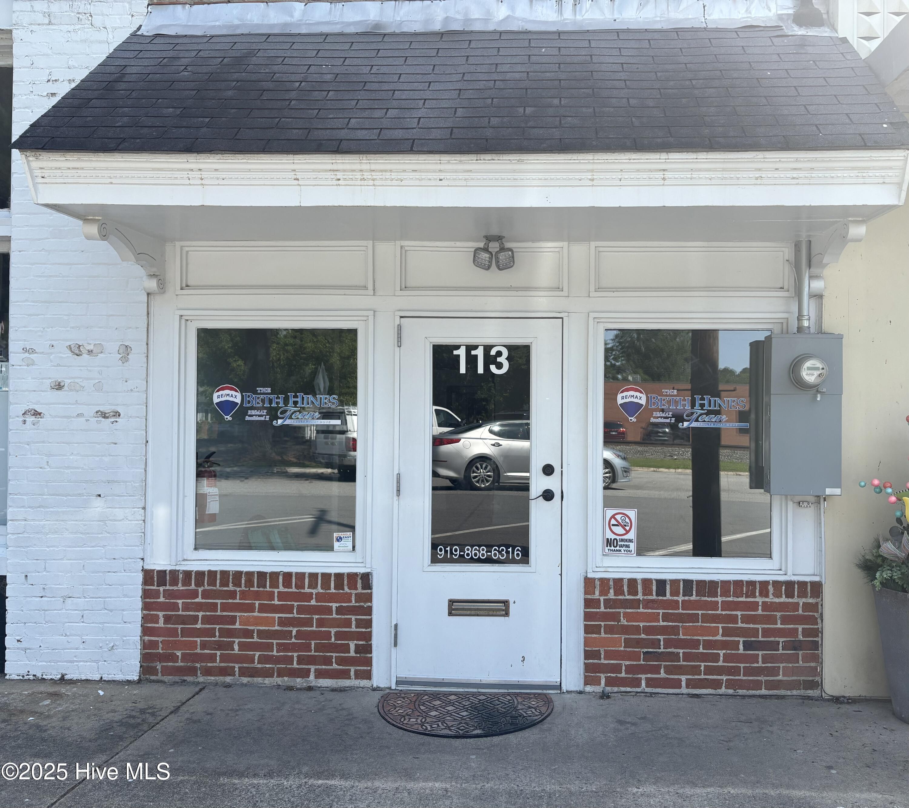113 W Edwards Street Property Photo 1