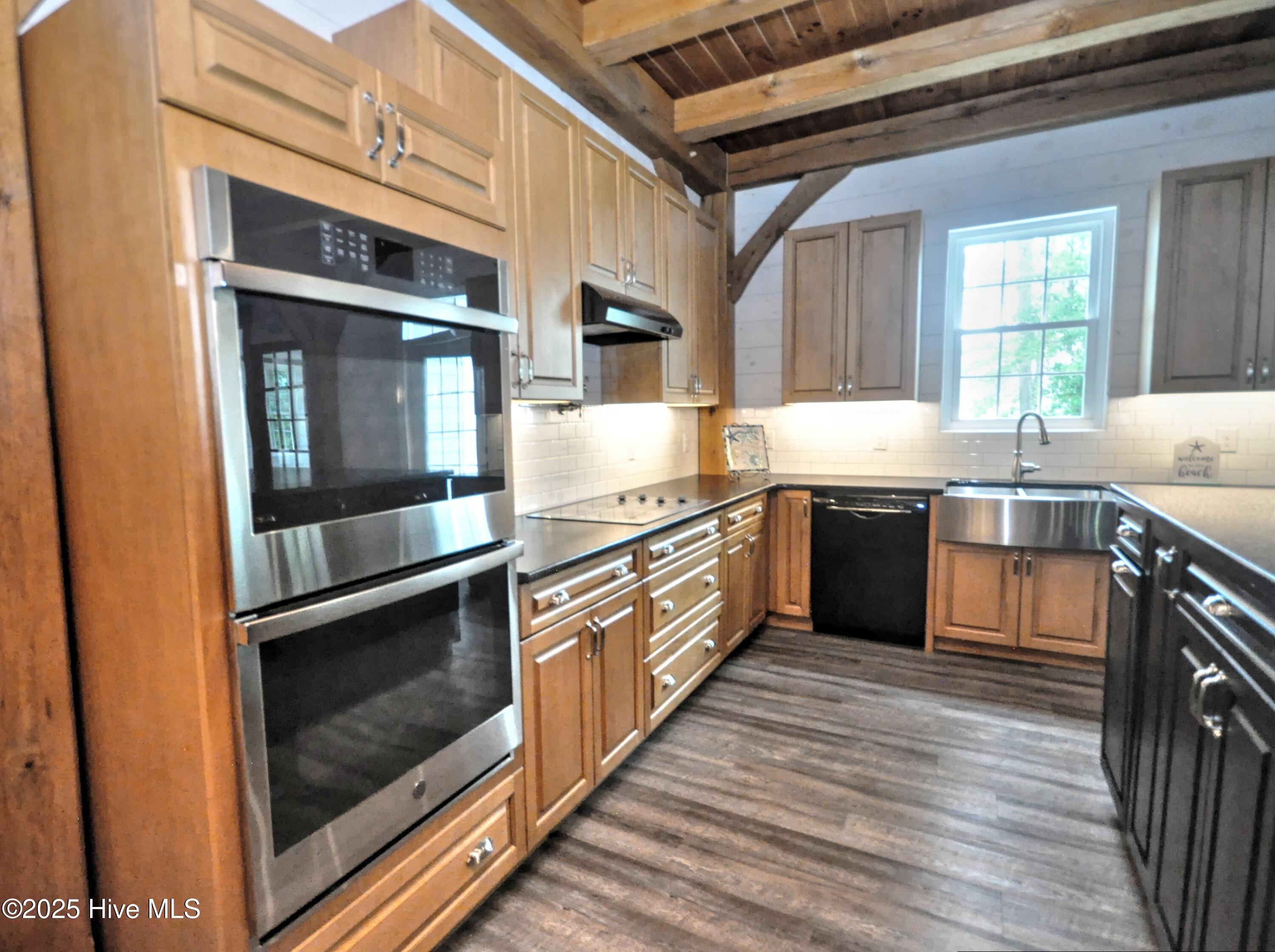 9265 W Lake Road Property Photo 30