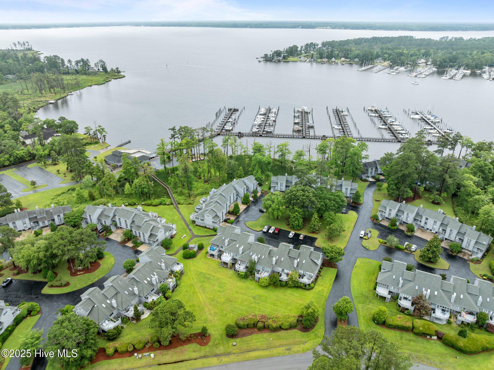 135 Paddle Wheel Circle Property Photo 1