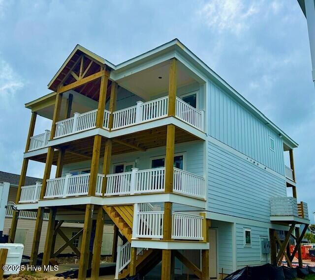 2916 E Beach Drive Property Photo 1