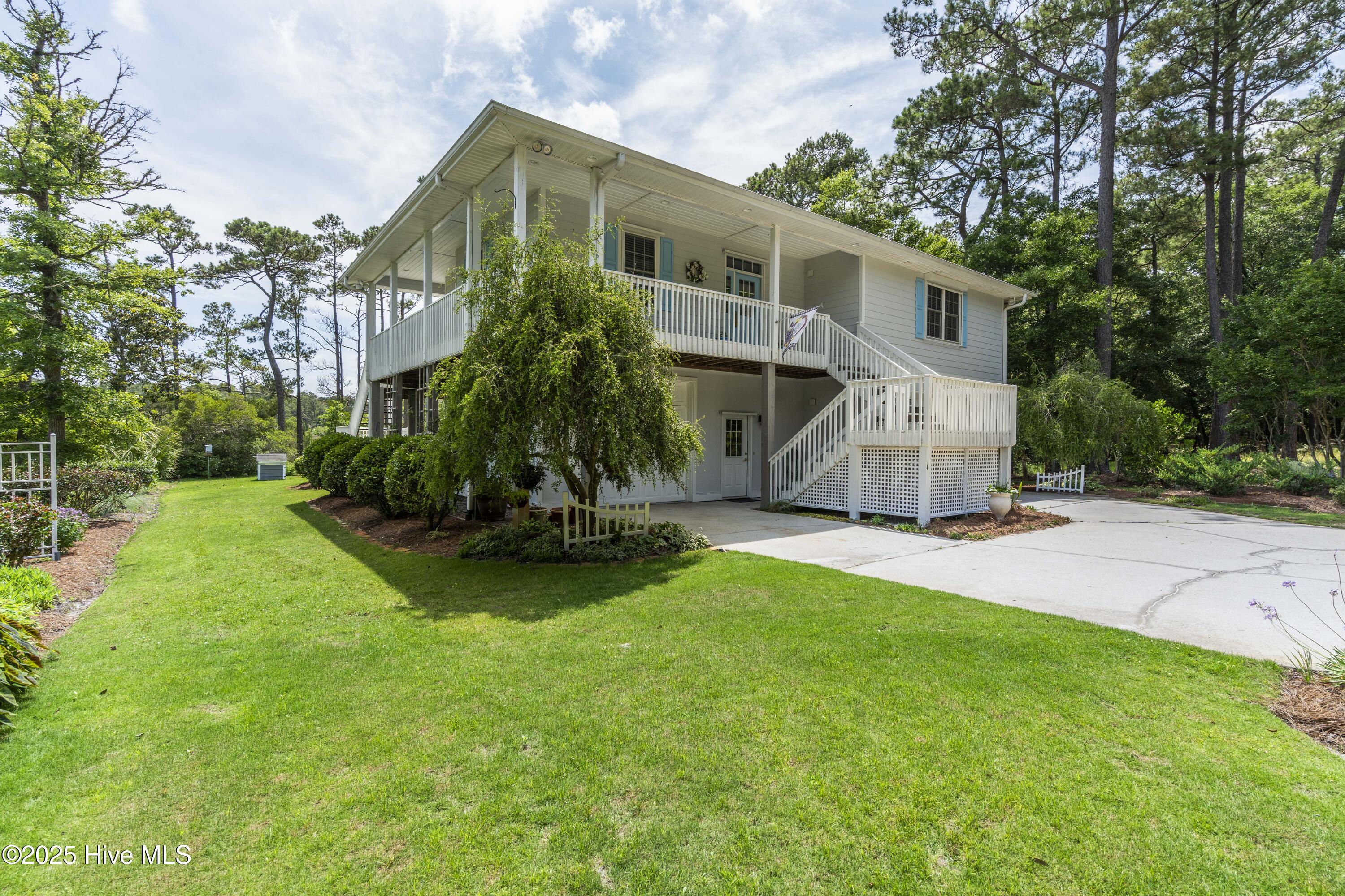 3243 Marsh View Drive Property Photo 3