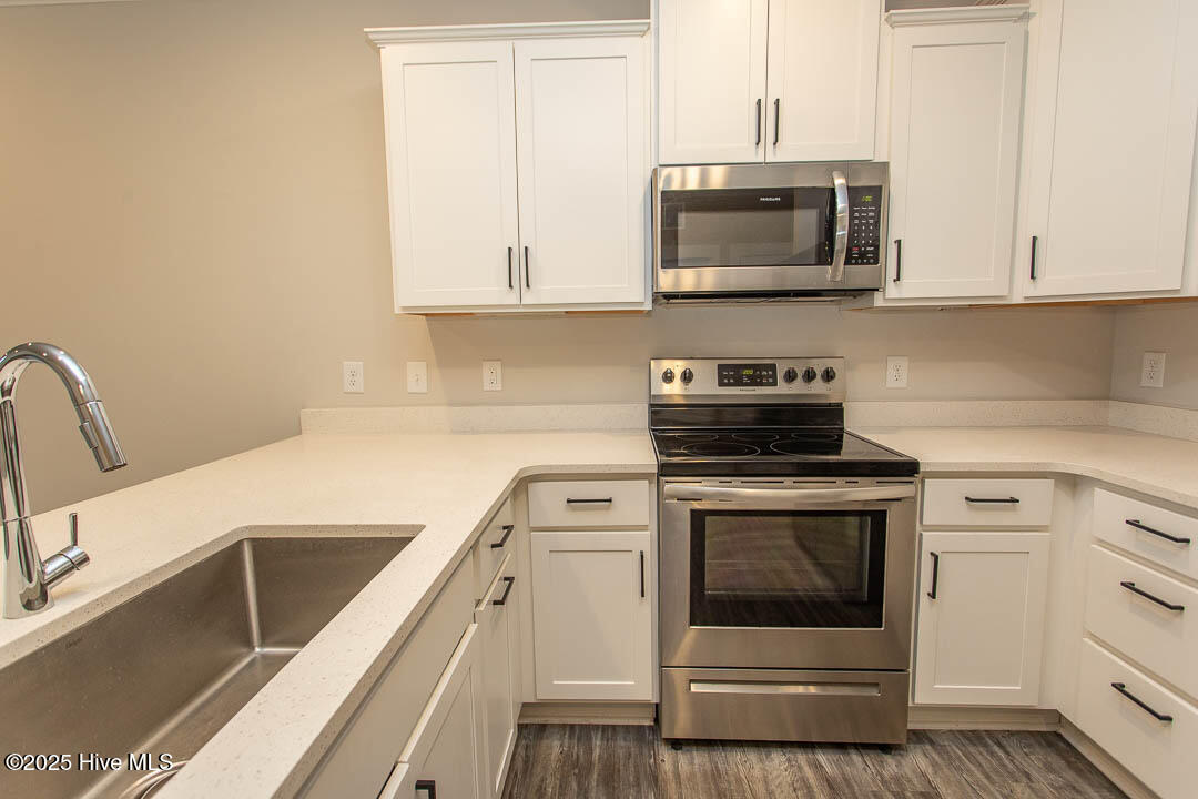 395 S Crow Creek Drive 1615 Property Photo 8