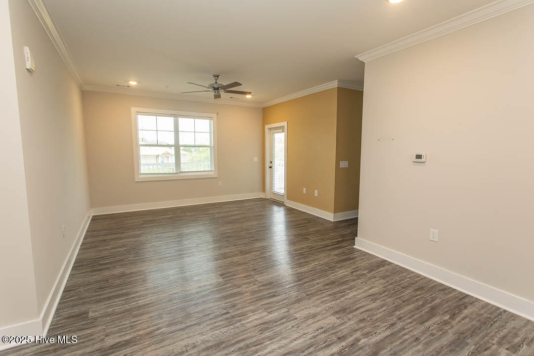 395 S Crow Creek Drive 1615 Property Photo 11