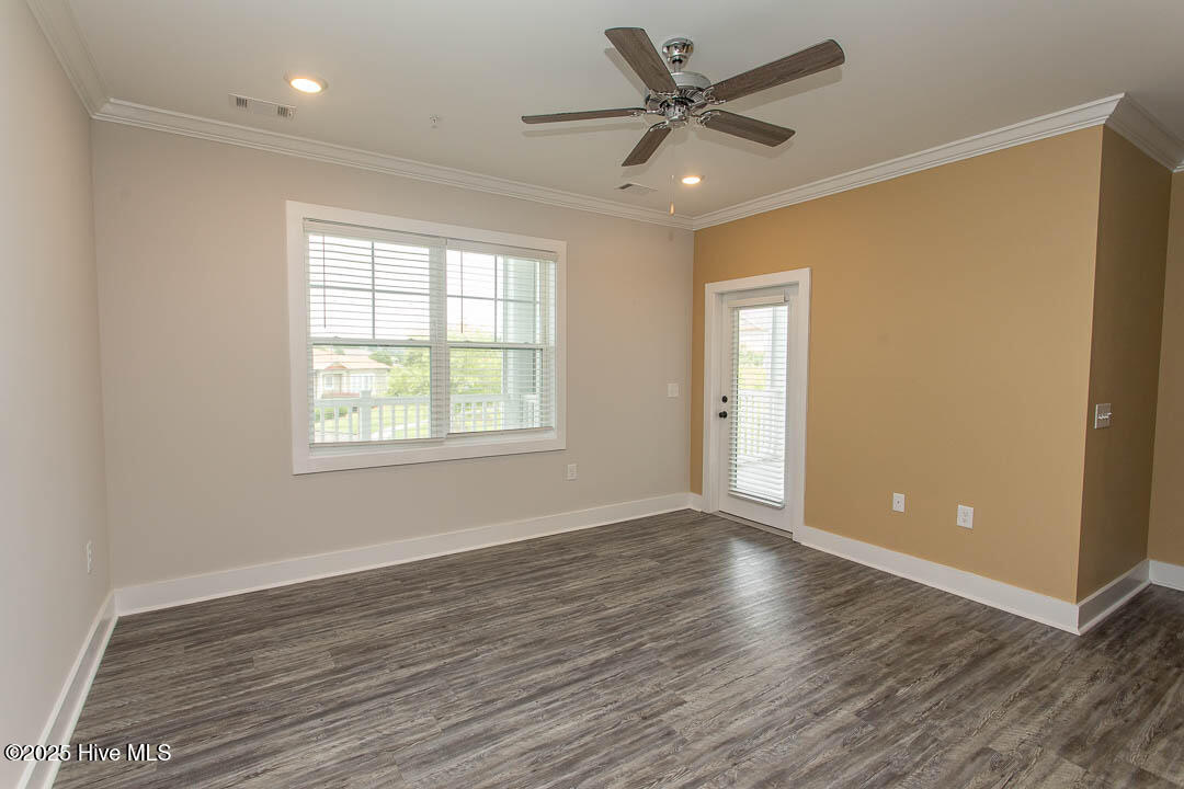 395 S Crow Creek Drive 1615 Property Photo 13