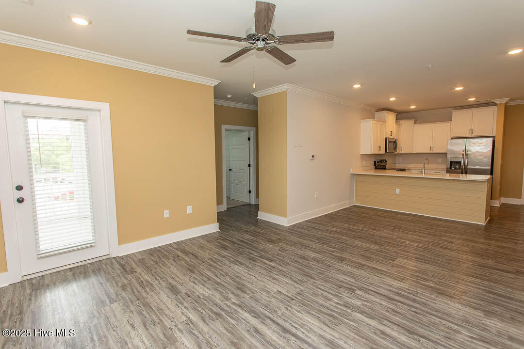 395 S Crow Creek Drive 1615 Property Photo 14