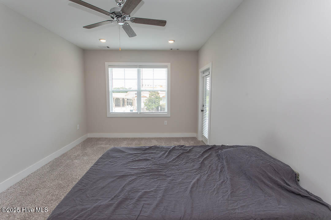 395 S Crow Creek Drive 1615 Property Photo 17