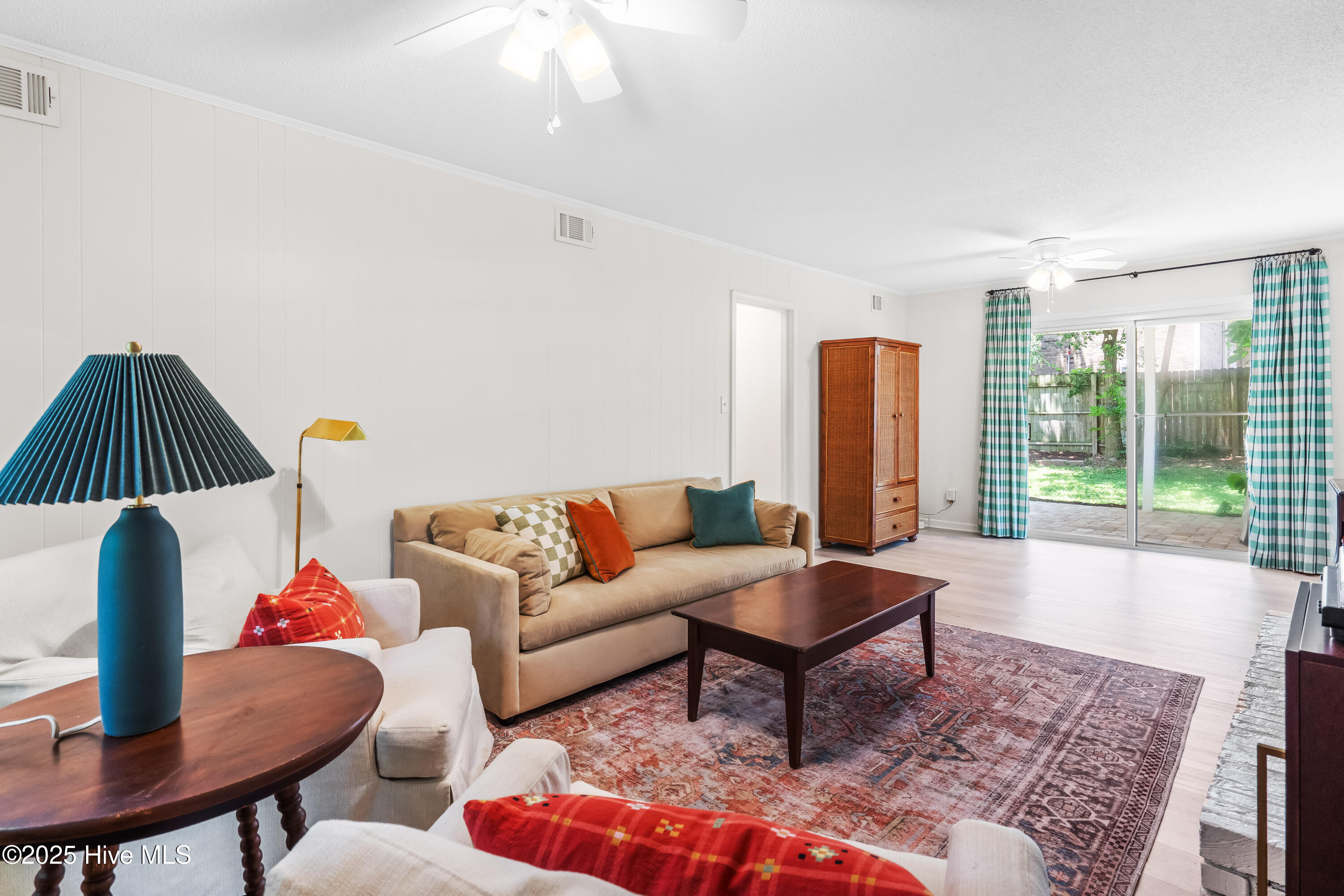 4001 Pin Oak Road Property Photo 3