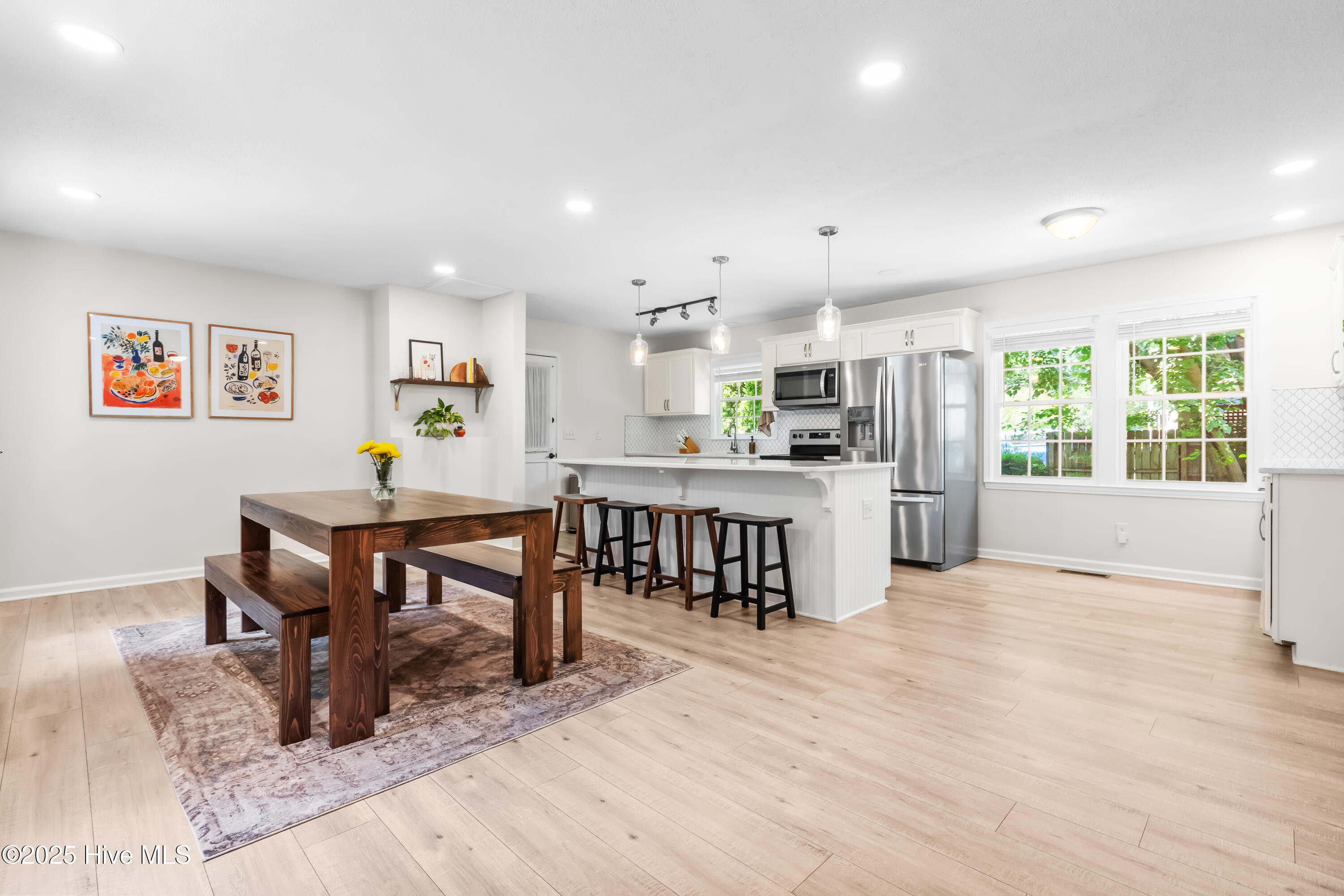 4001 Pin Oak Road Property Photo 4