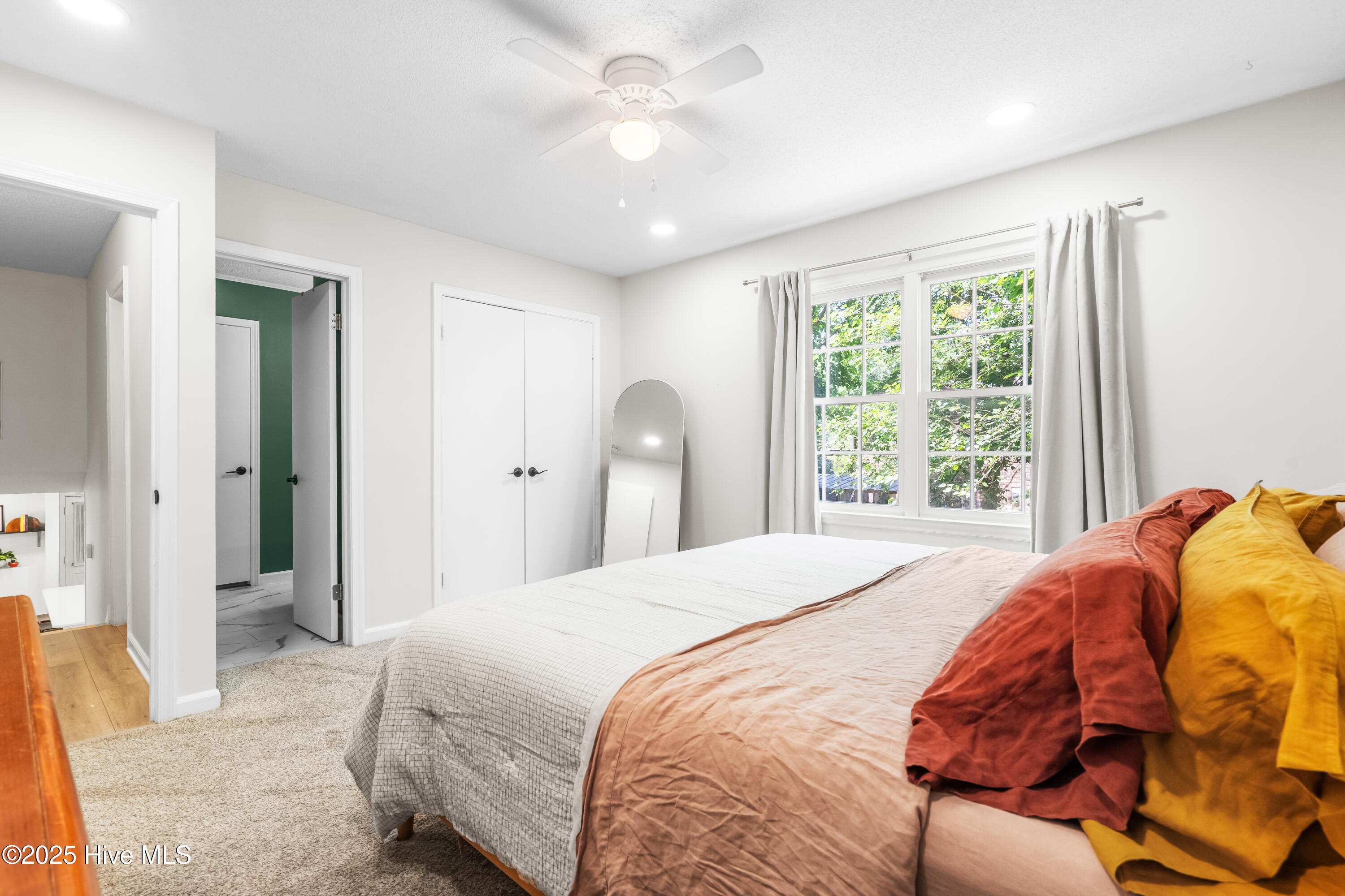 4001 Pin Oak Road Property Photo 5