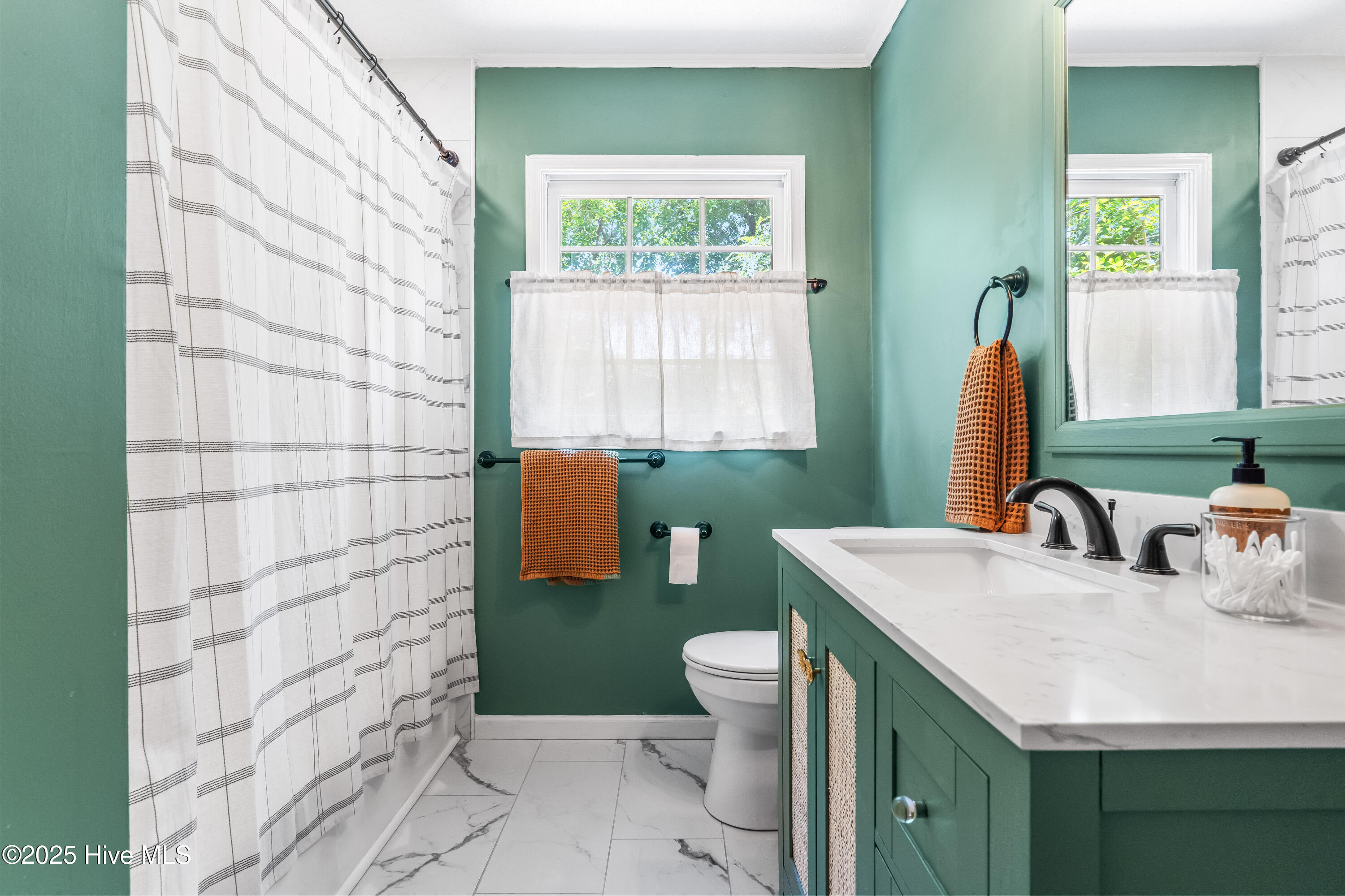 4001 Pin Oak Road Property Photo 6