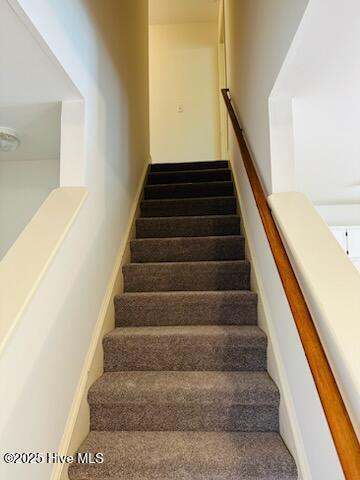 305 Saint Rosea Drive Property Photo 23