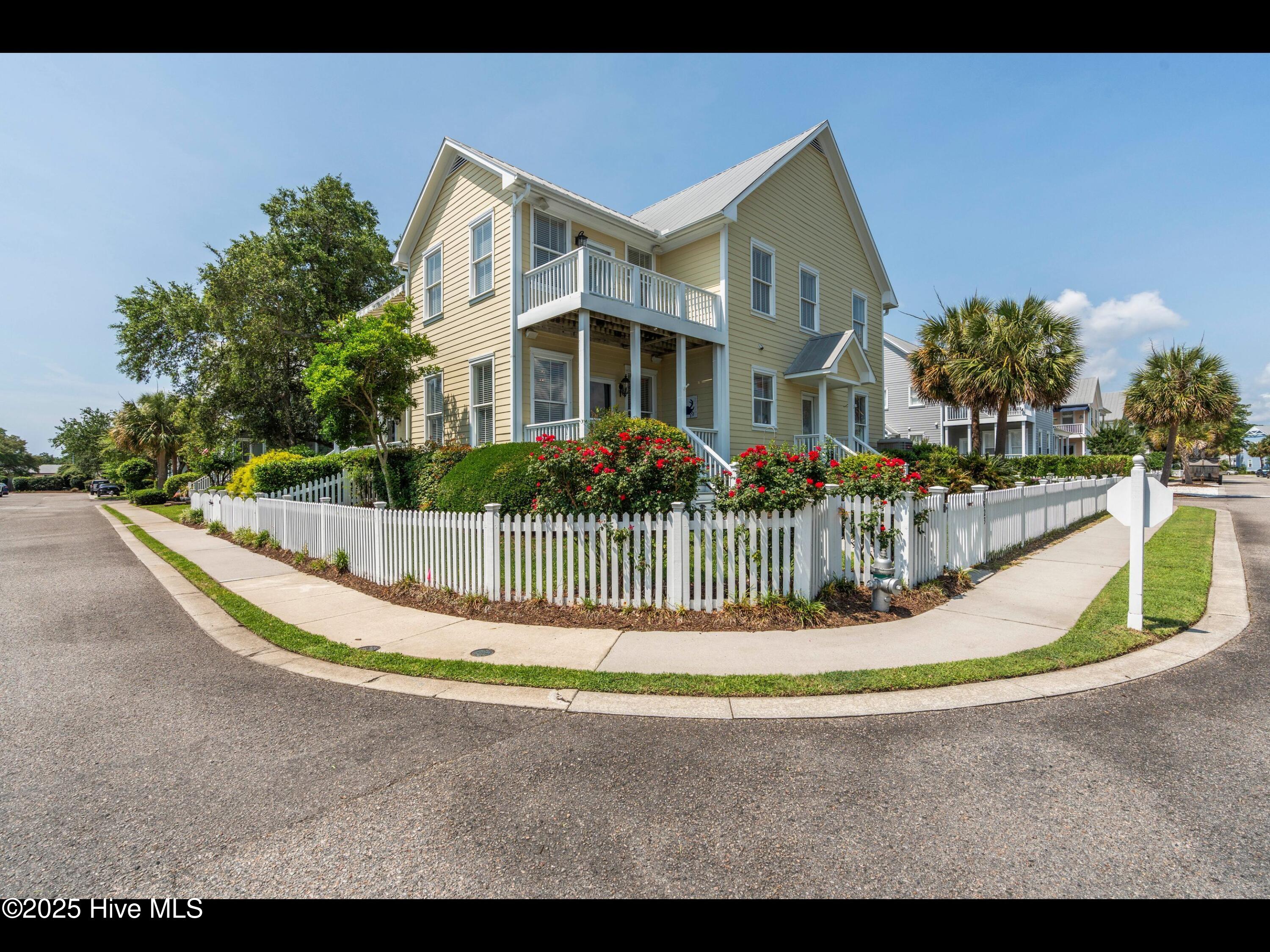 1523 Island Marina Drive Property Photo 1