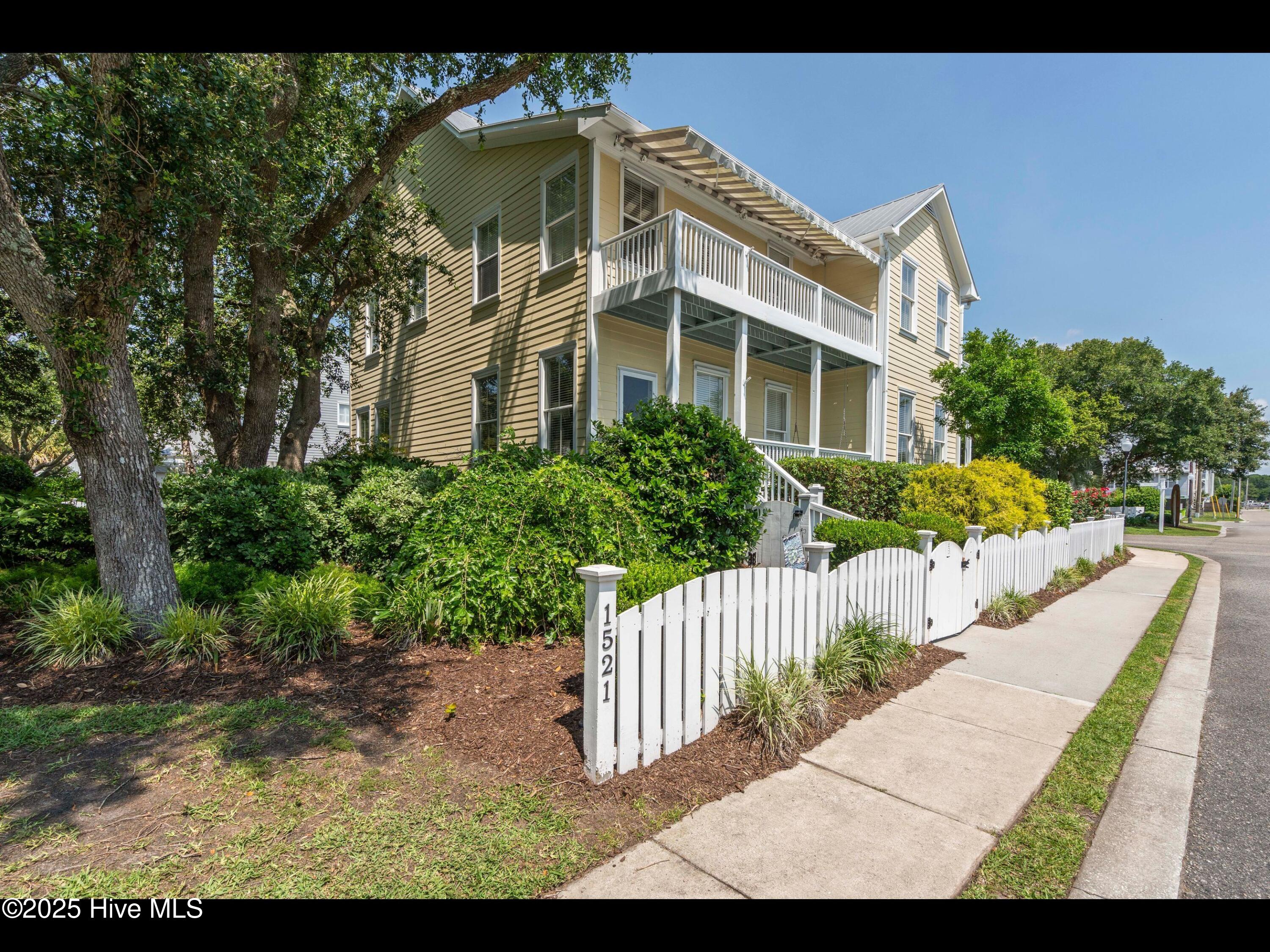 1523 Island Marina Drive Property Photo 6