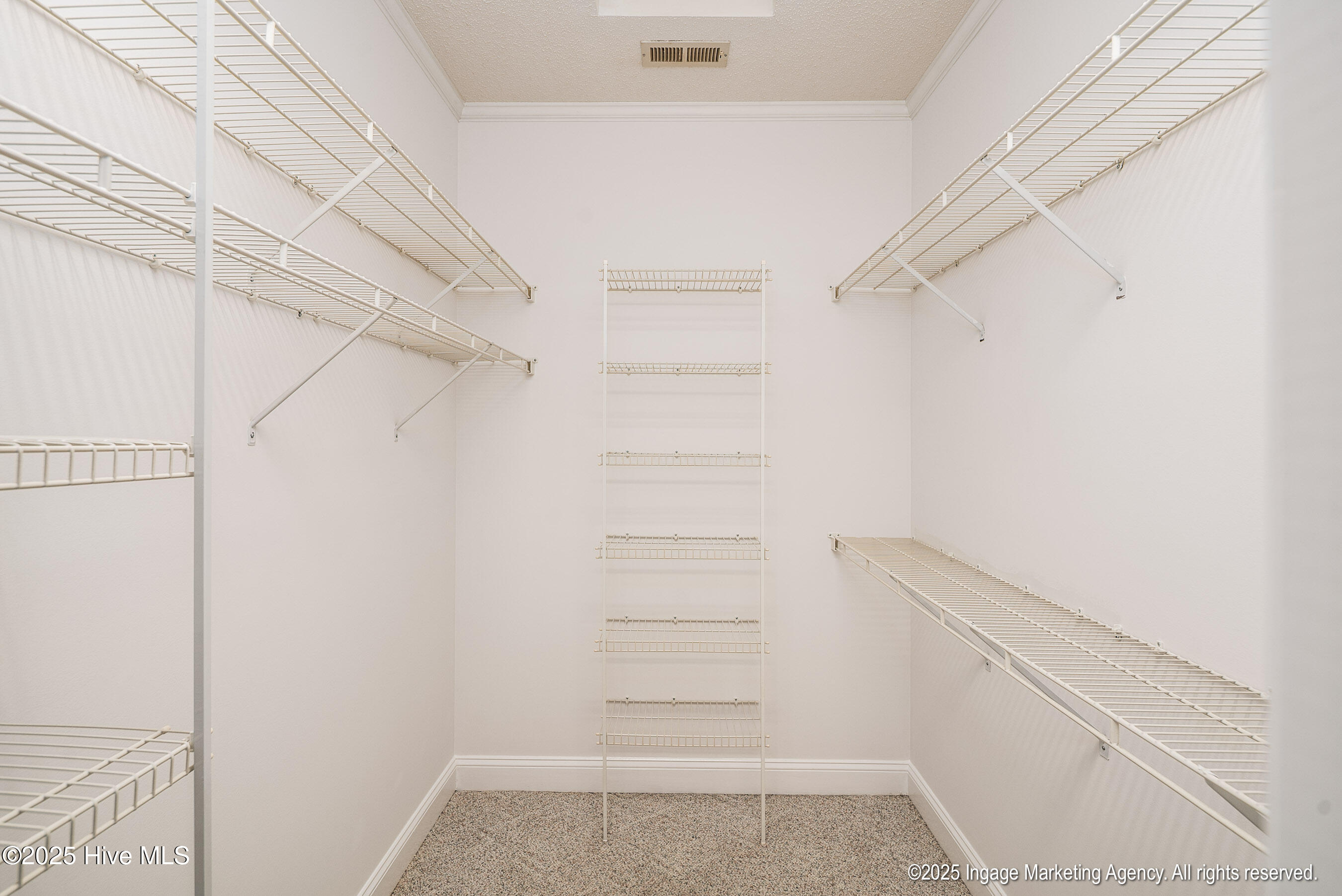 201 Barrington Way Property Photo 33