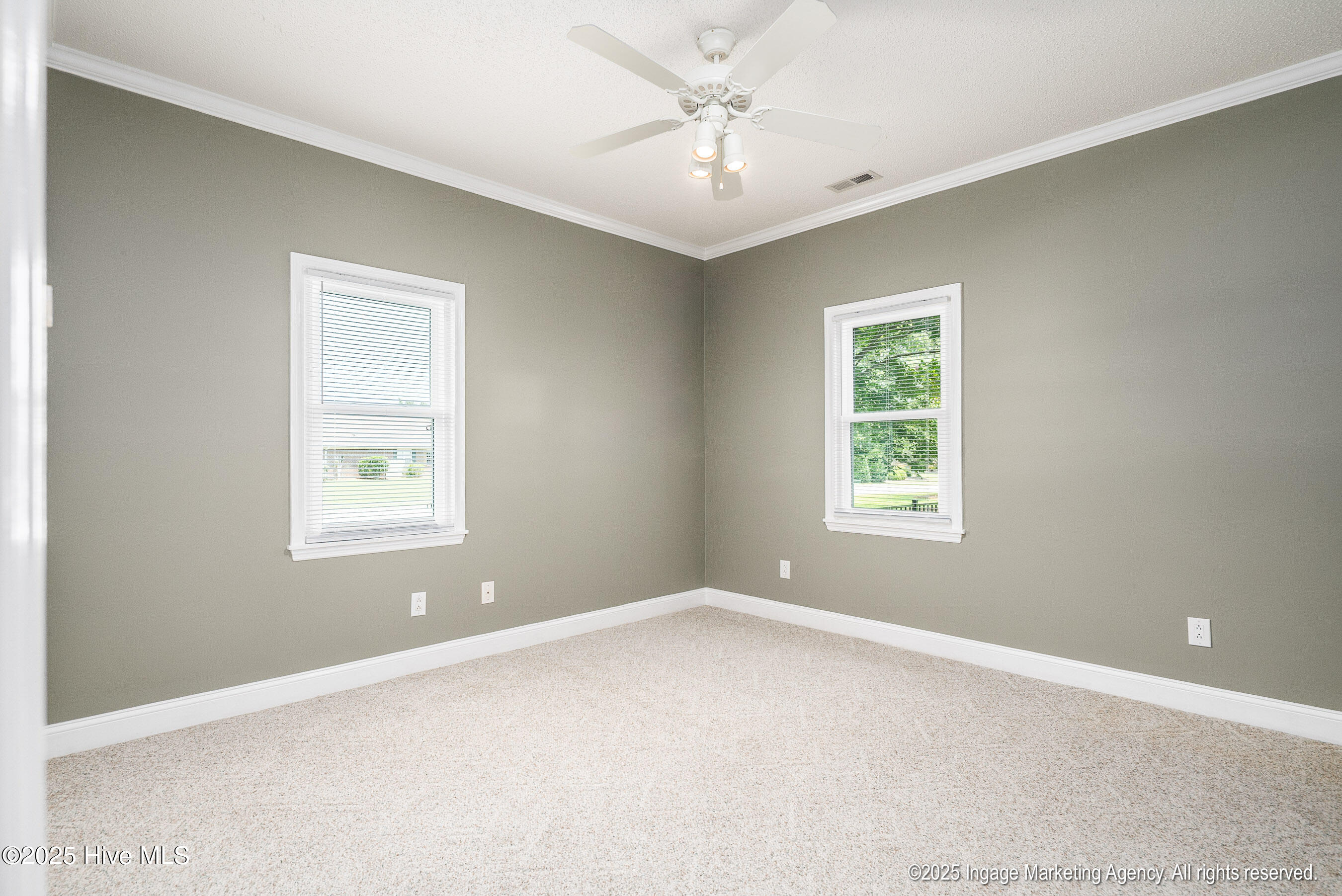 201 Barrington Way Property Photo 34