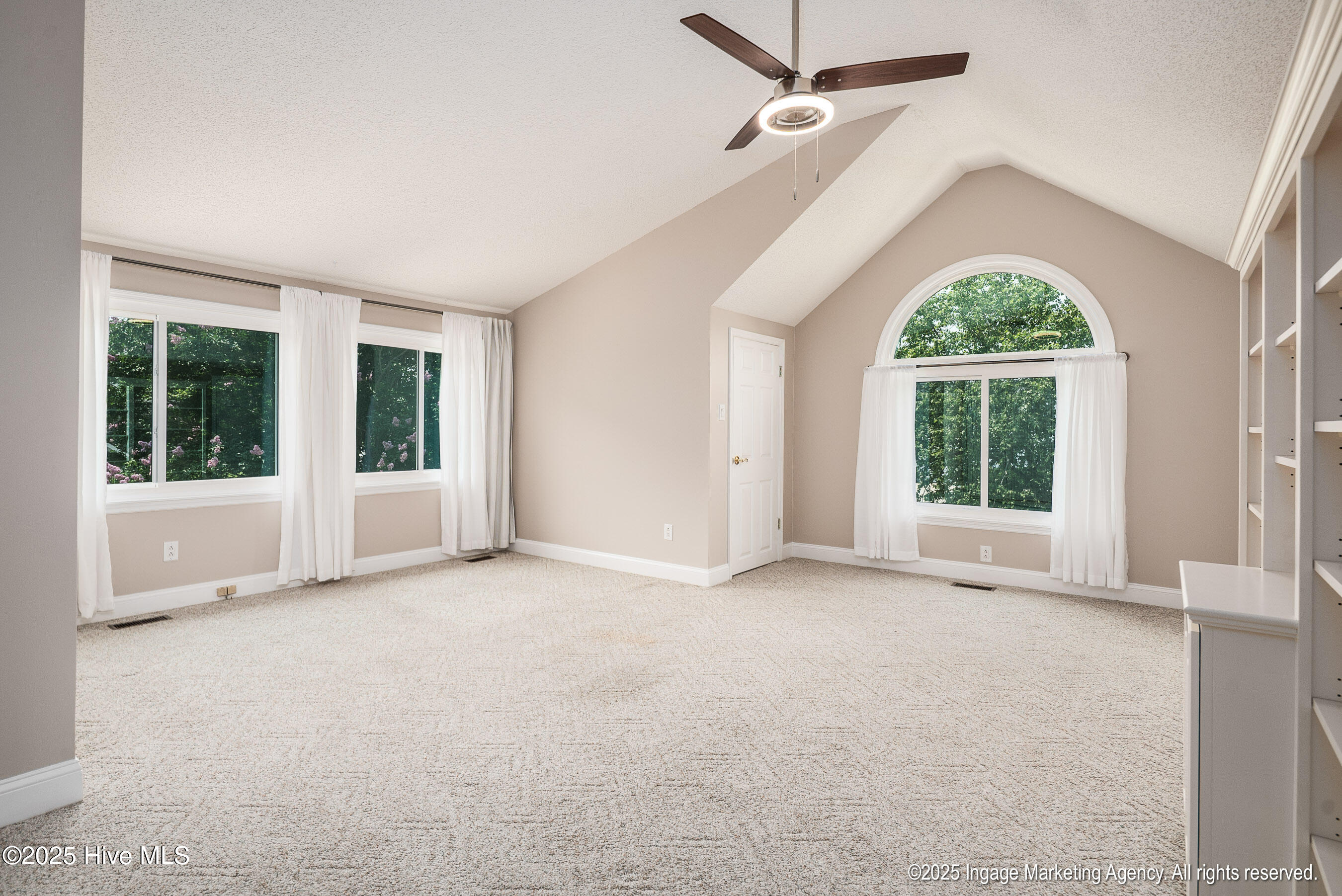 201 Barrington Way Property Photo 39