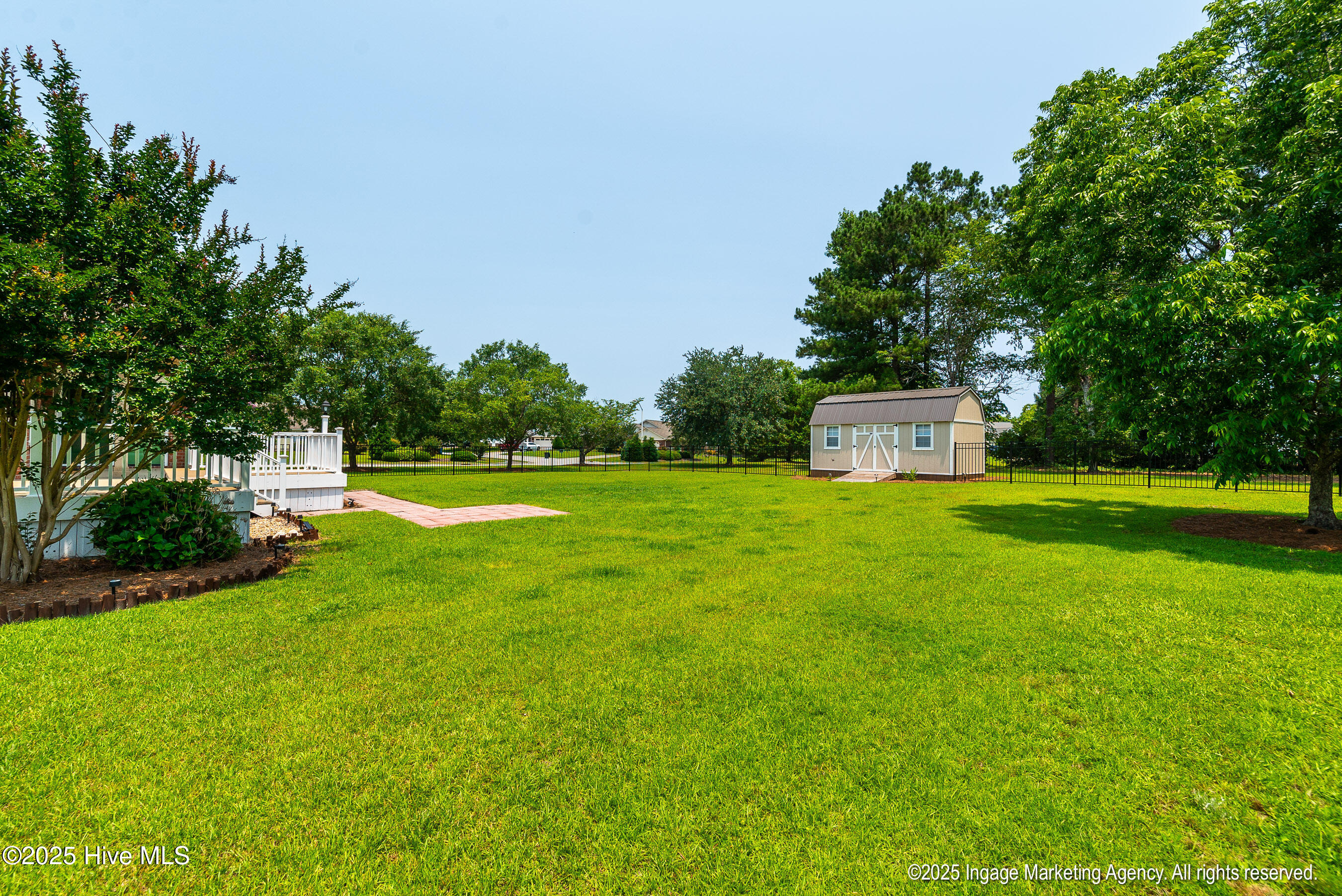 201 Barrington Way Property Photo 52