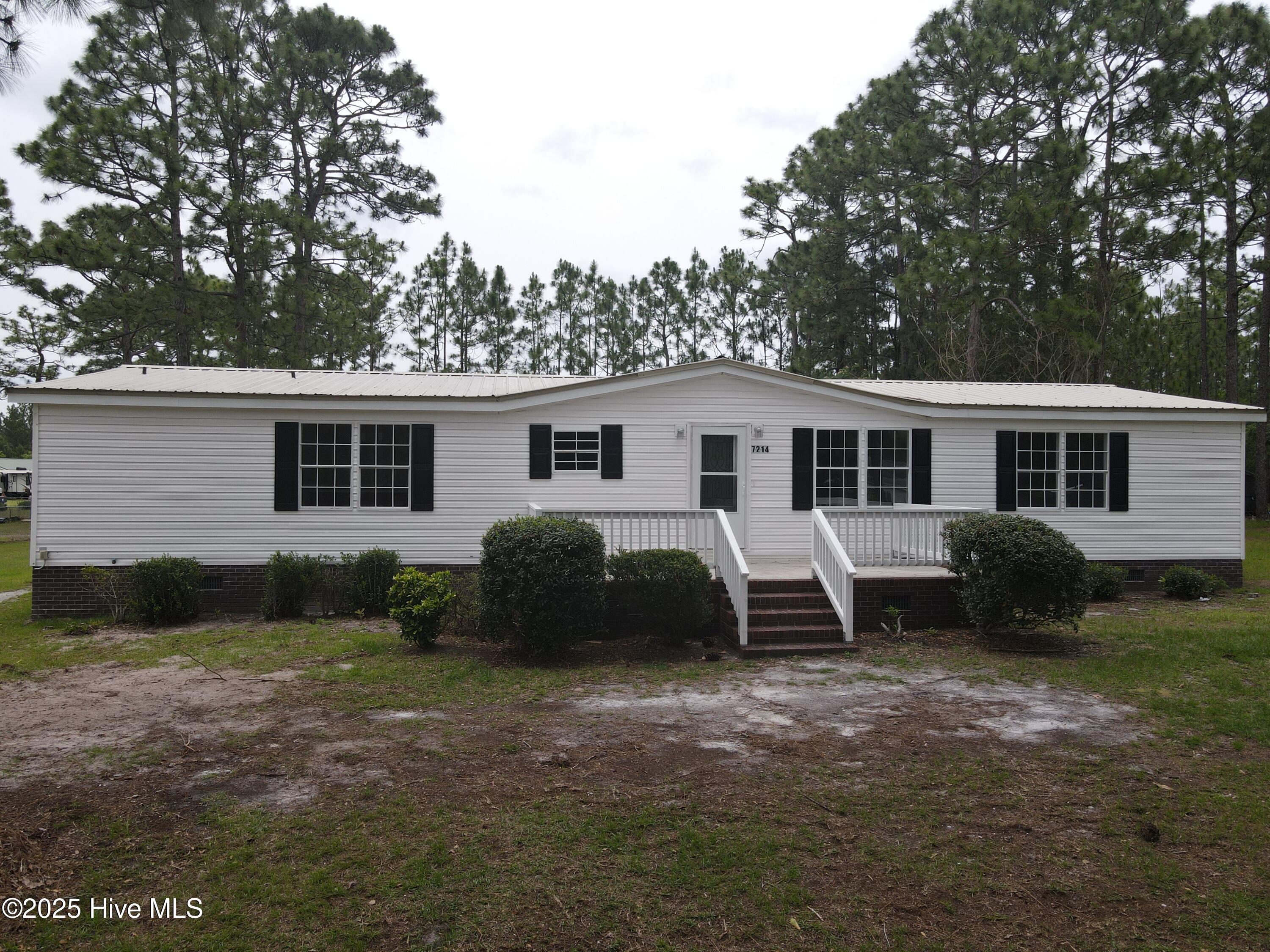 7214 Hunters Ridge Drive Property Photo 1