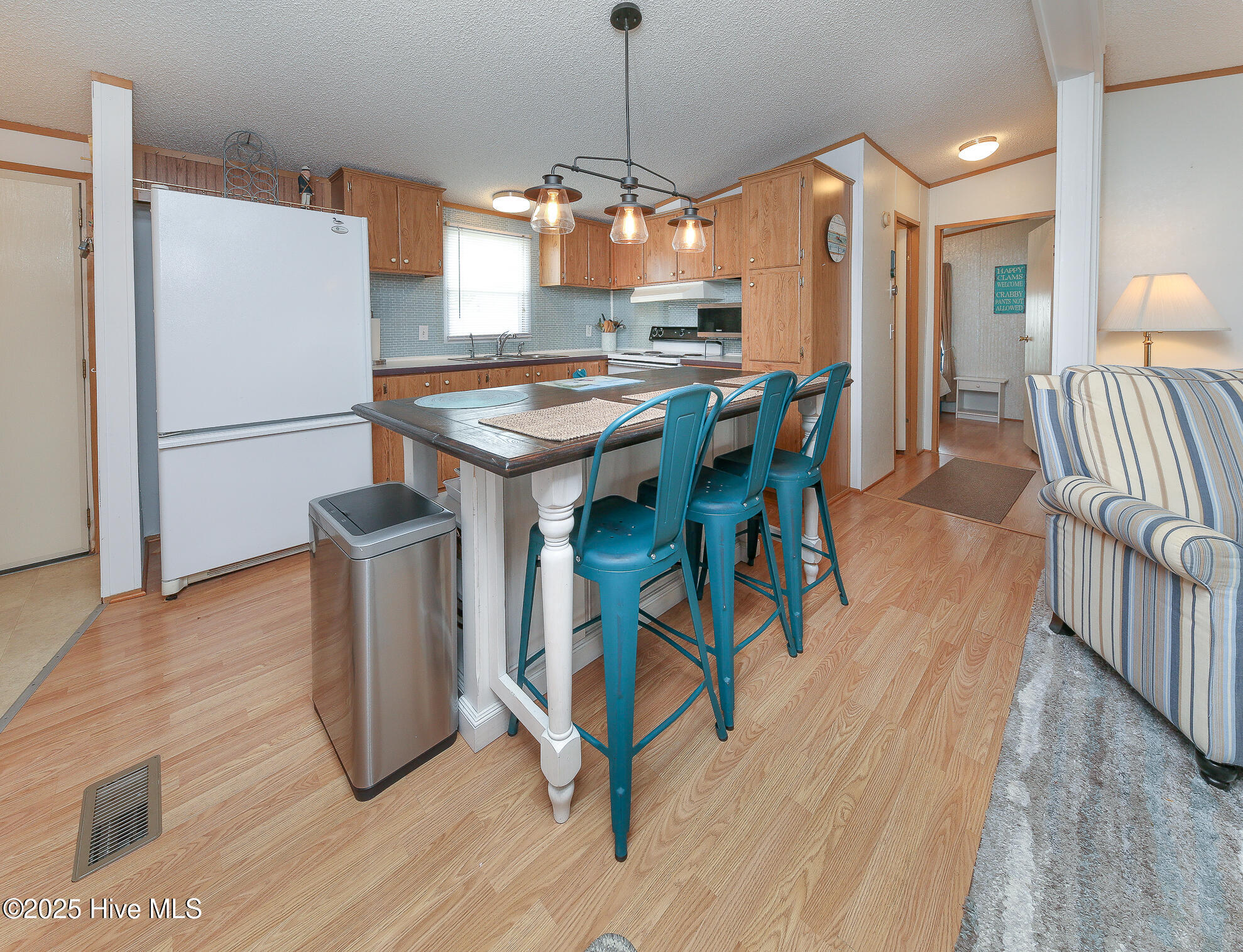 114 Dolphin Court Property Photo 7