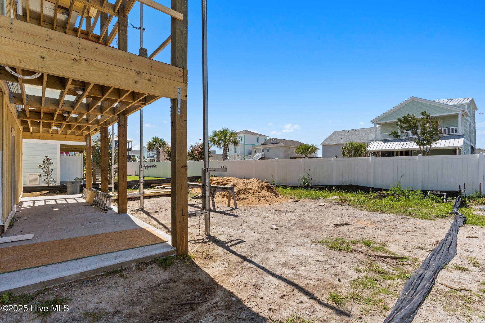 5201 E Pelican Drive Property Photo 7