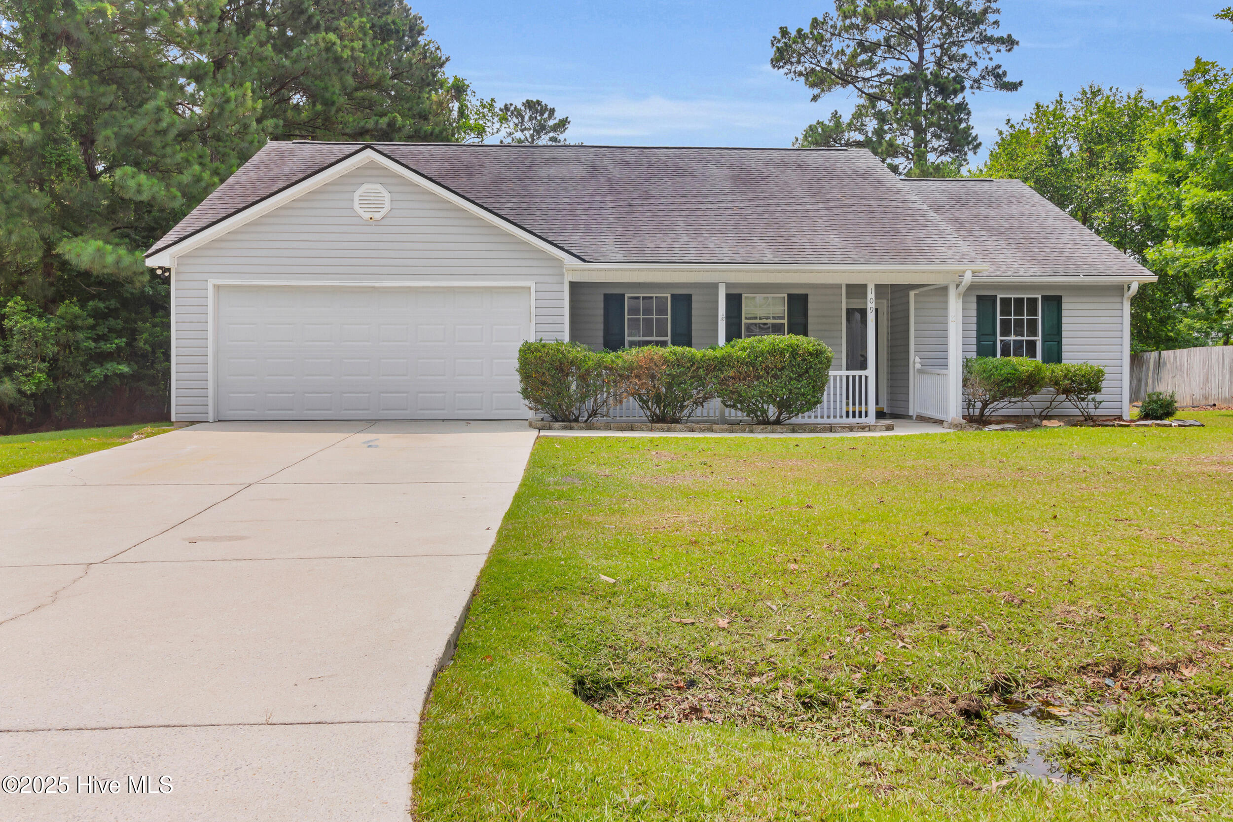 109 Jacqueline Drive Property Photo 1
