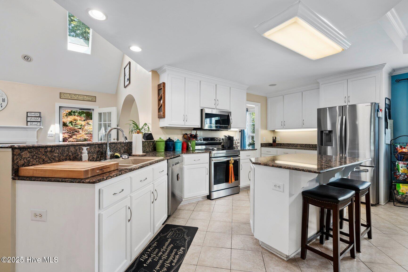 3052 Woods Walk Way Property Photo 13