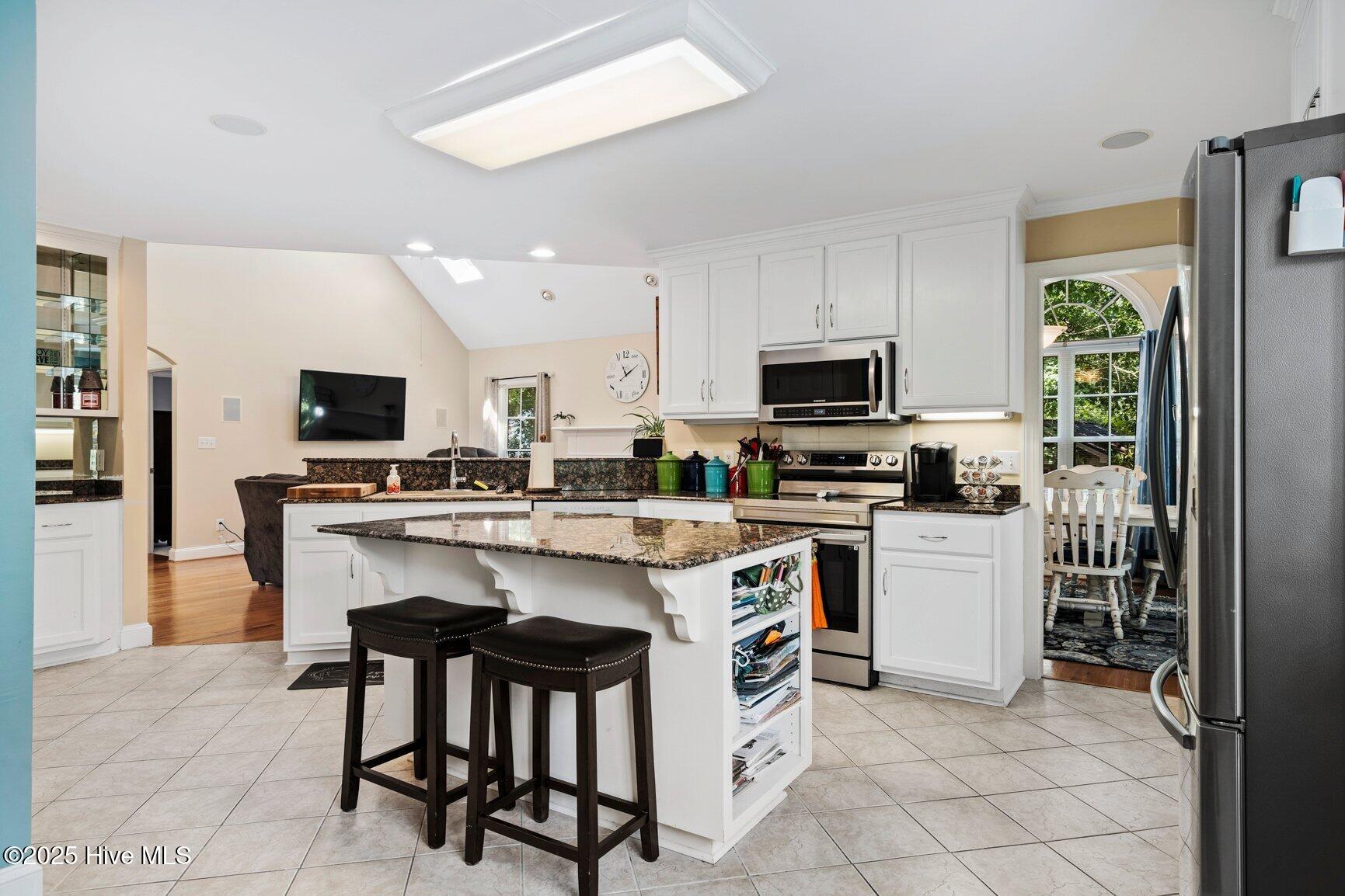 3052 Woods Walk Way Property Photo 15