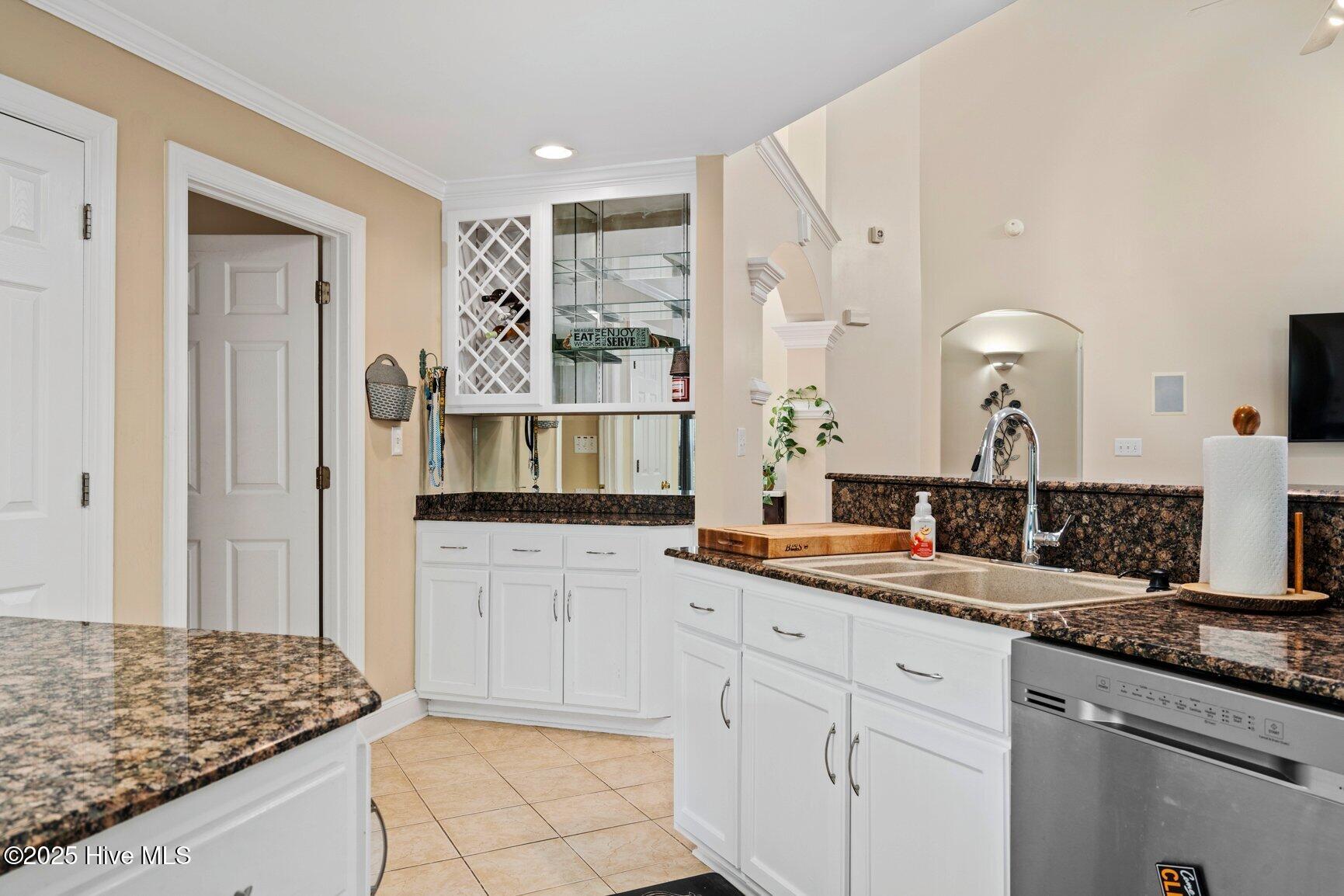 3052 Woods Walk Way Property Photo 16