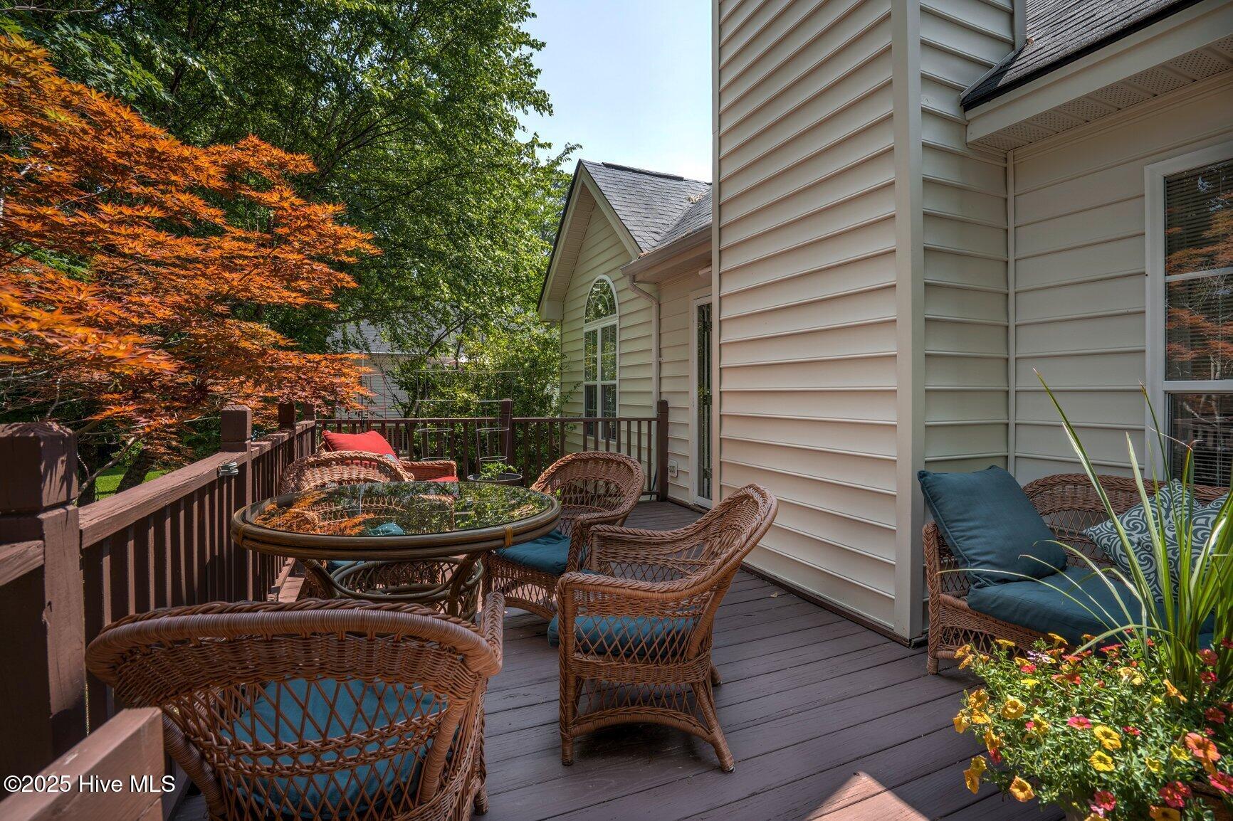 3052 Woods Walk Way Property Photo 31