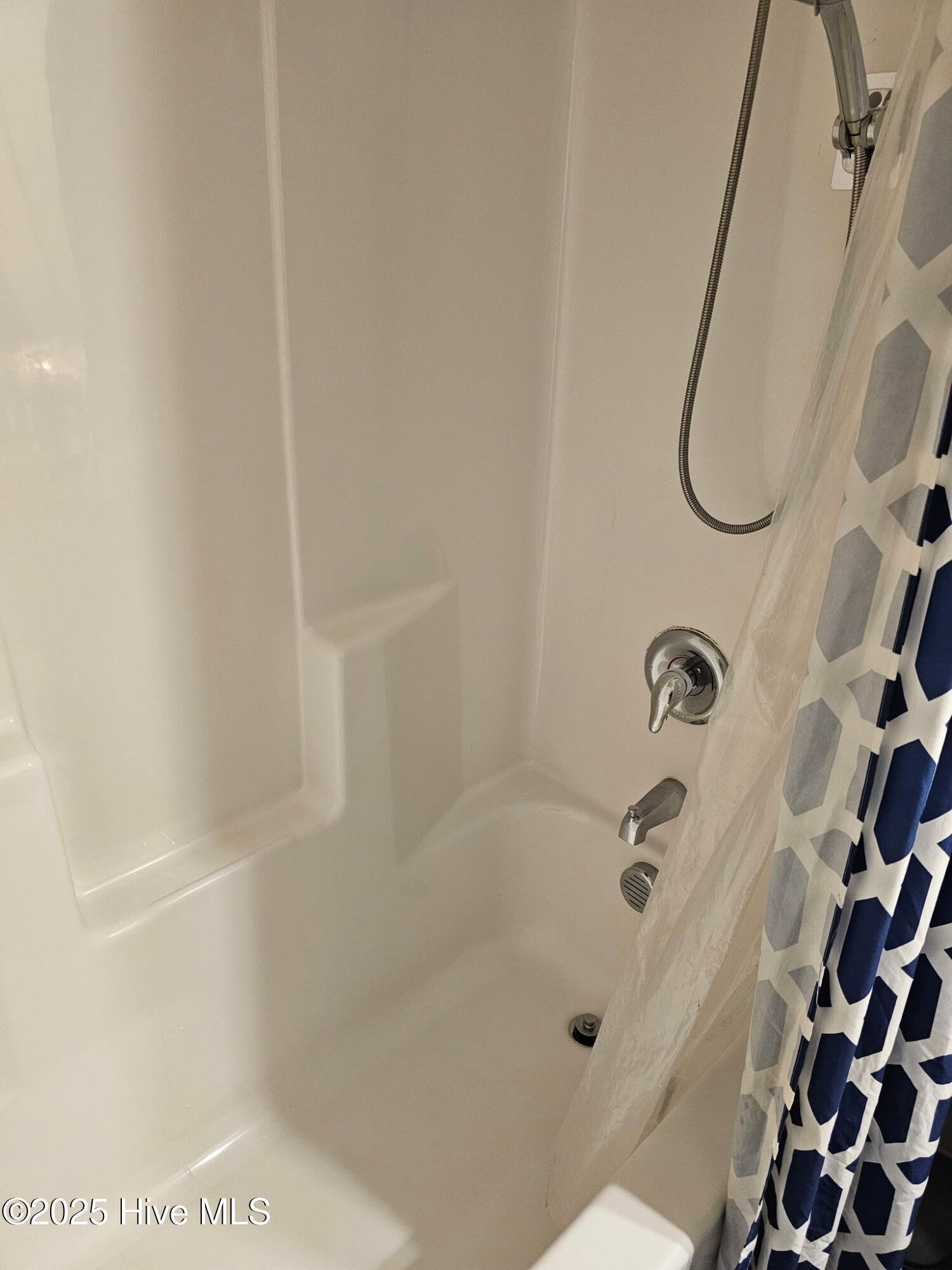 20 Issy Hawk Way Property Photo 12