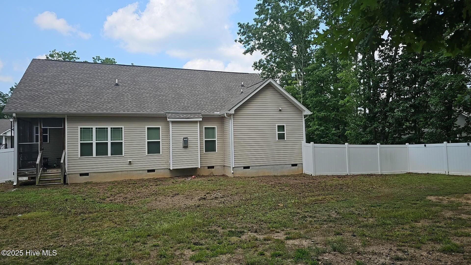 20 Issy Hawk Way Property Photo 16