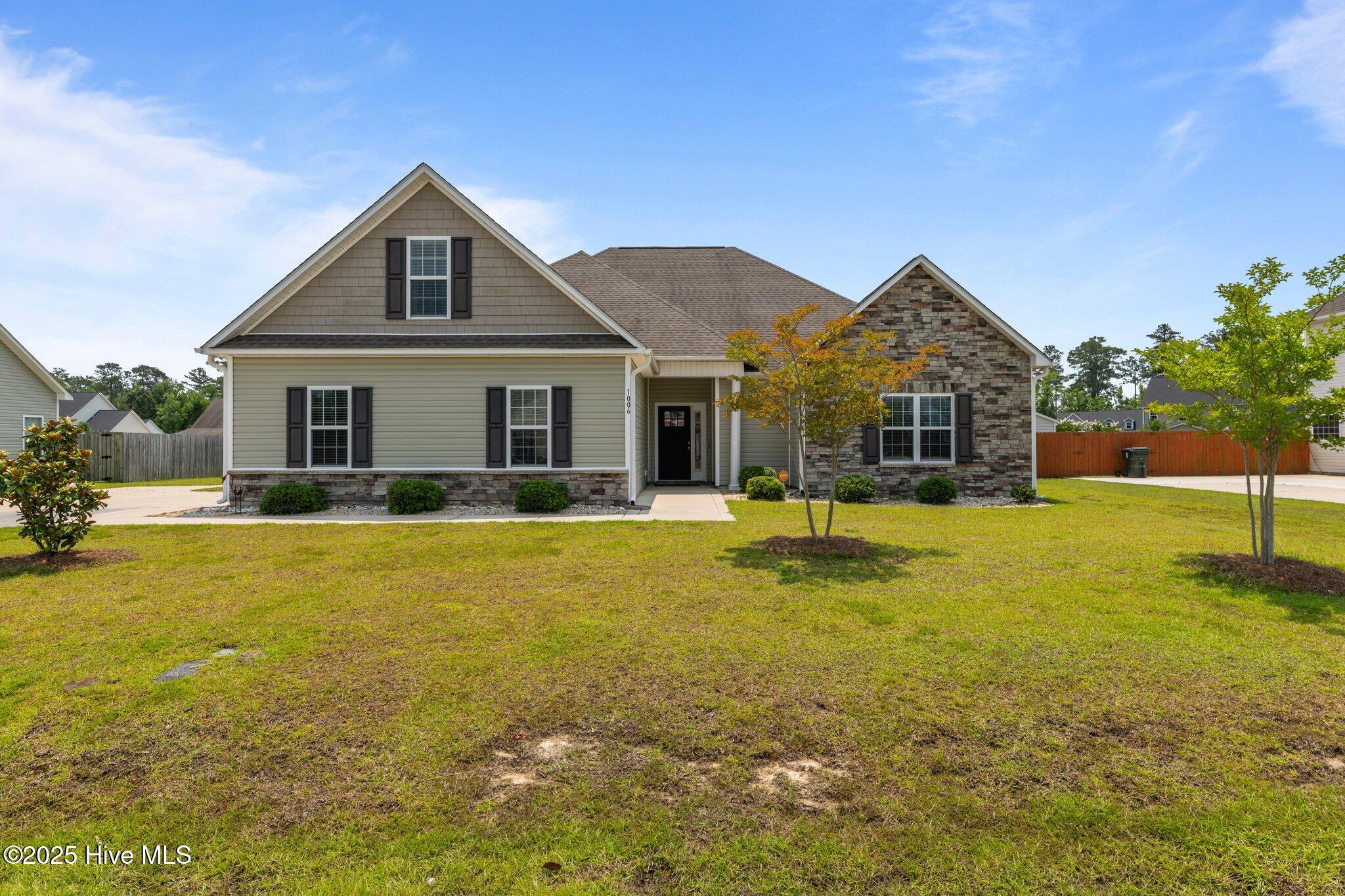 1006 Kingfish Way Property Photo 1
